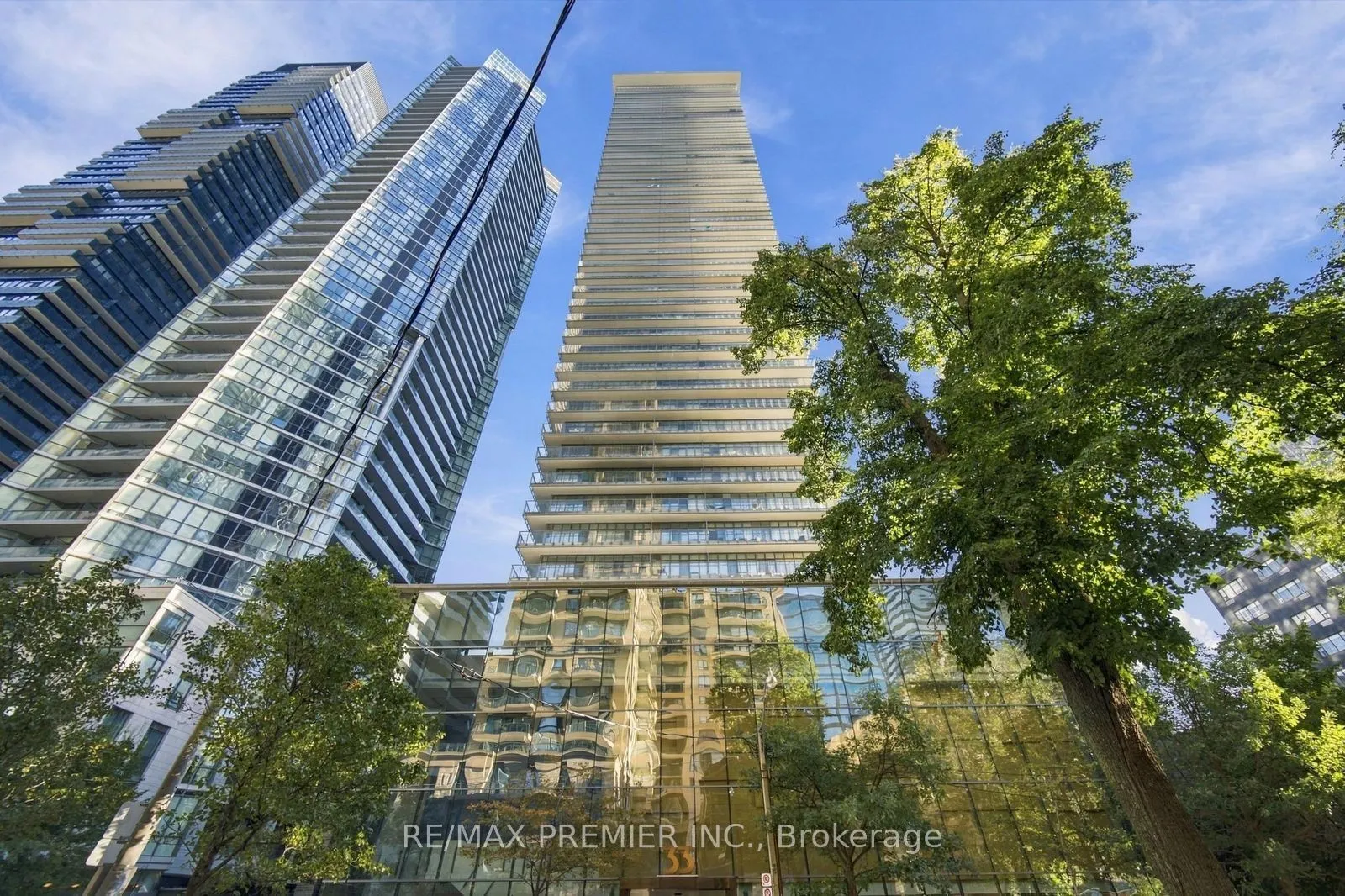 33 Charles Street E #1405