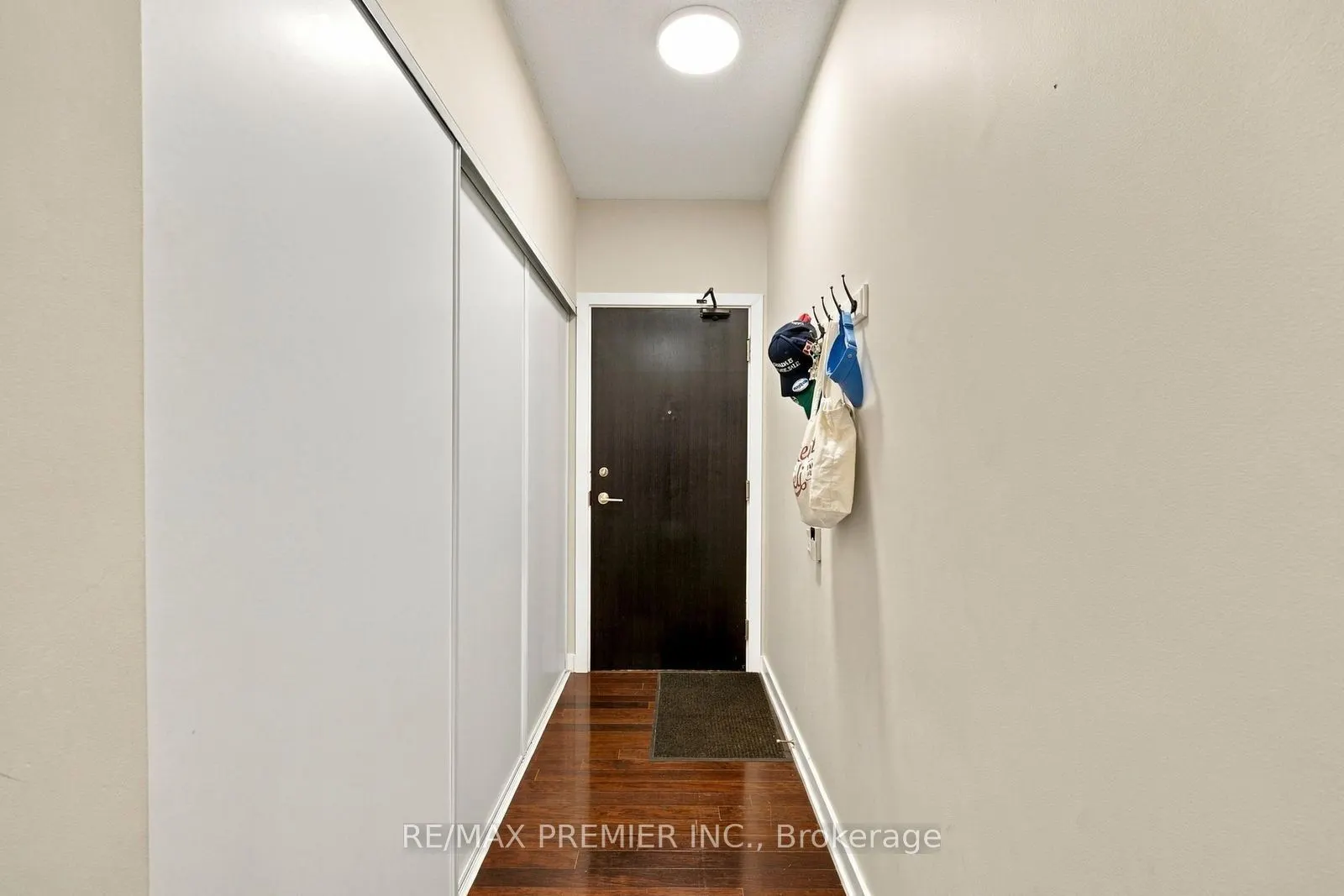 33 Charles Street E #1405