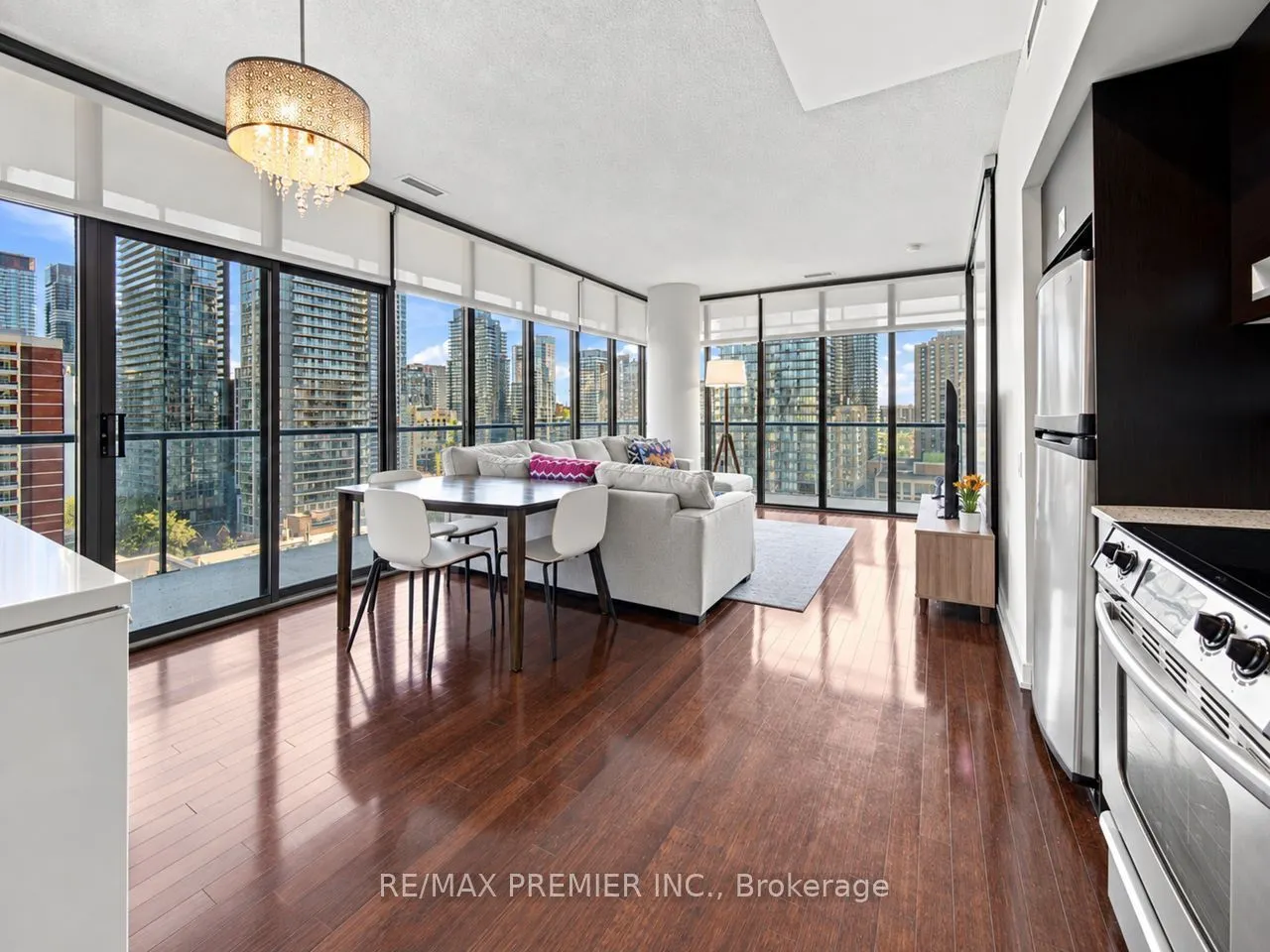 33 Charles Street E #1405
