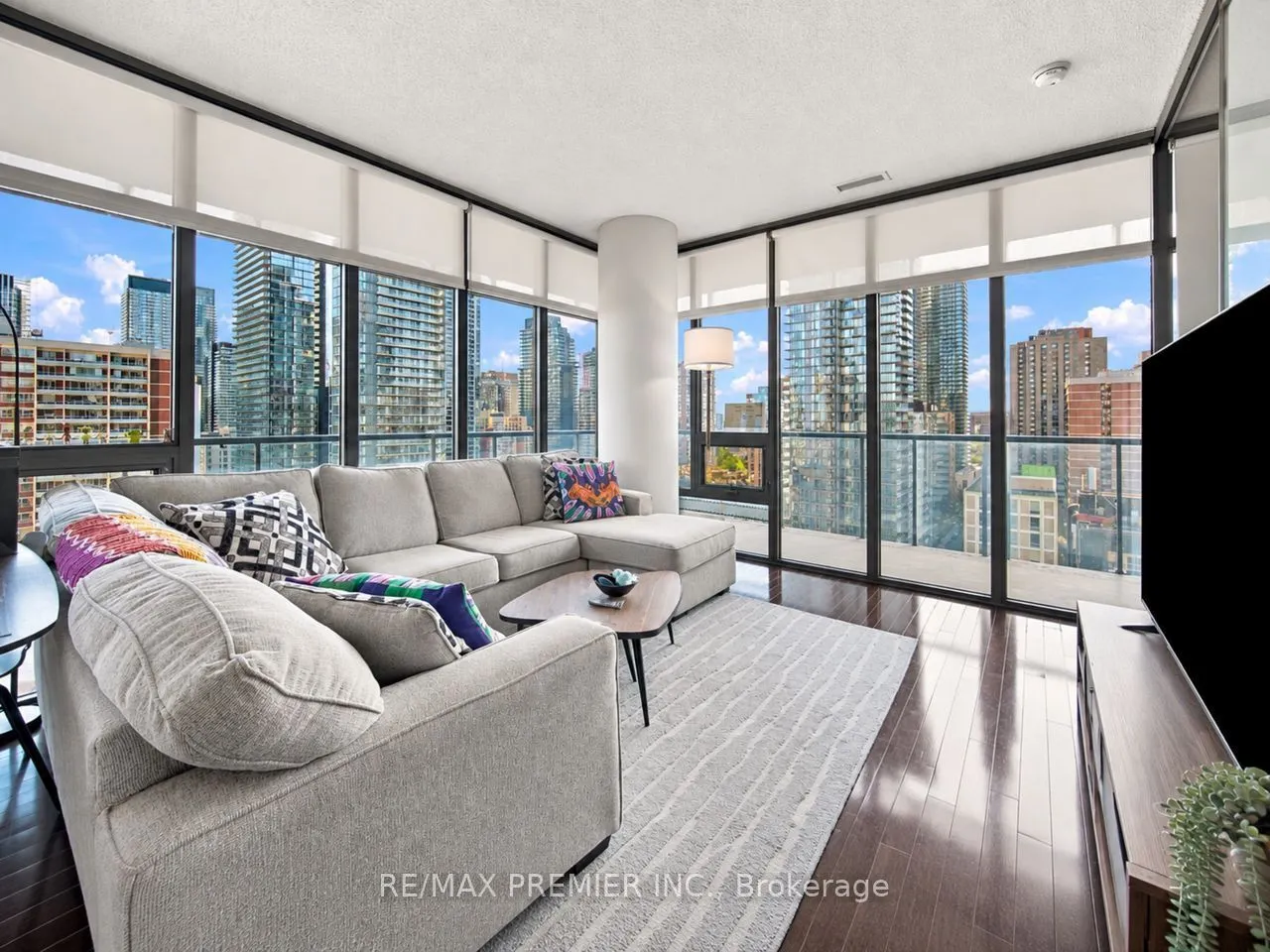 33 Charles Street E #1405