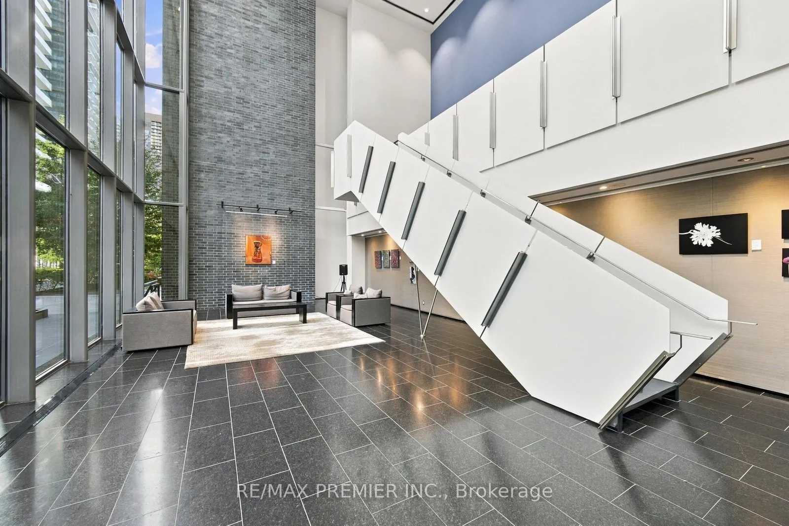 33 Charles Street E #1405