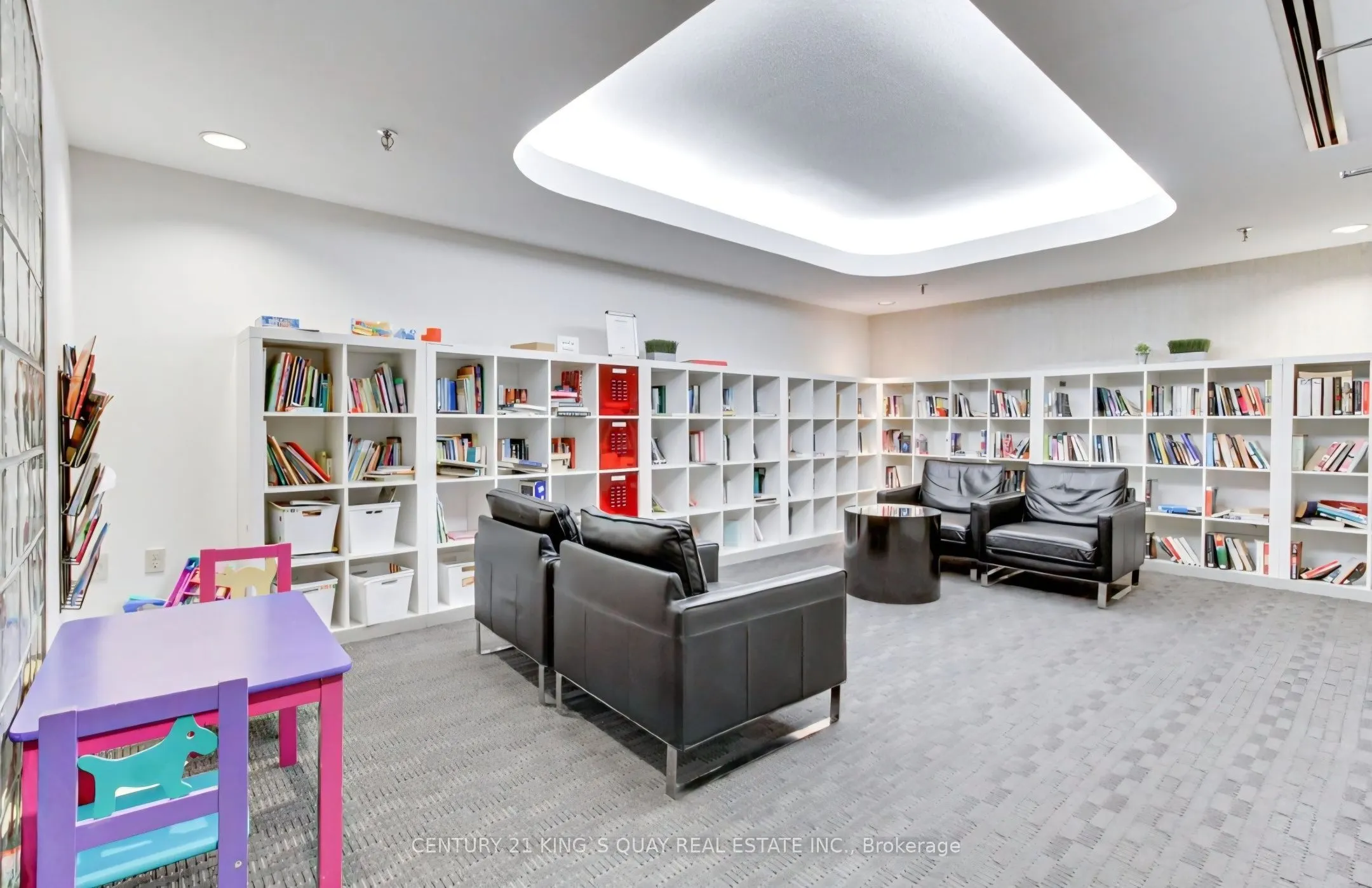705 King Street W #409