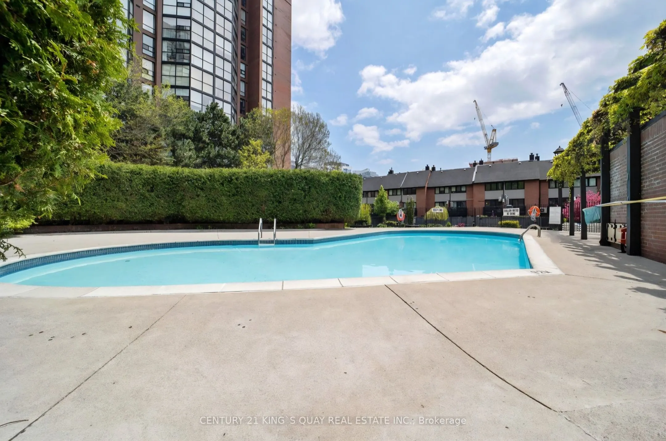 705 King Street W #409