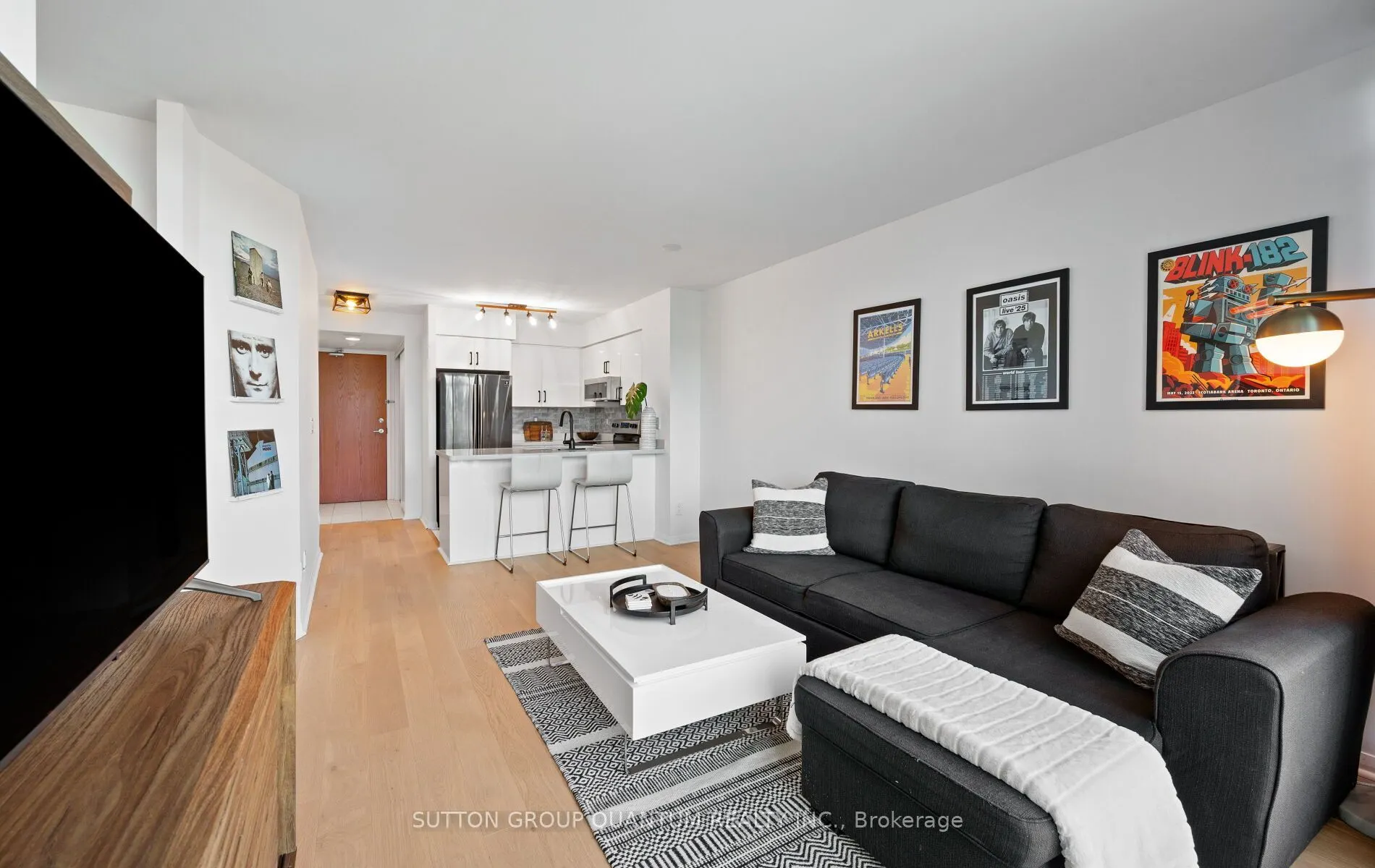 219 Fort York Boulevard #1110