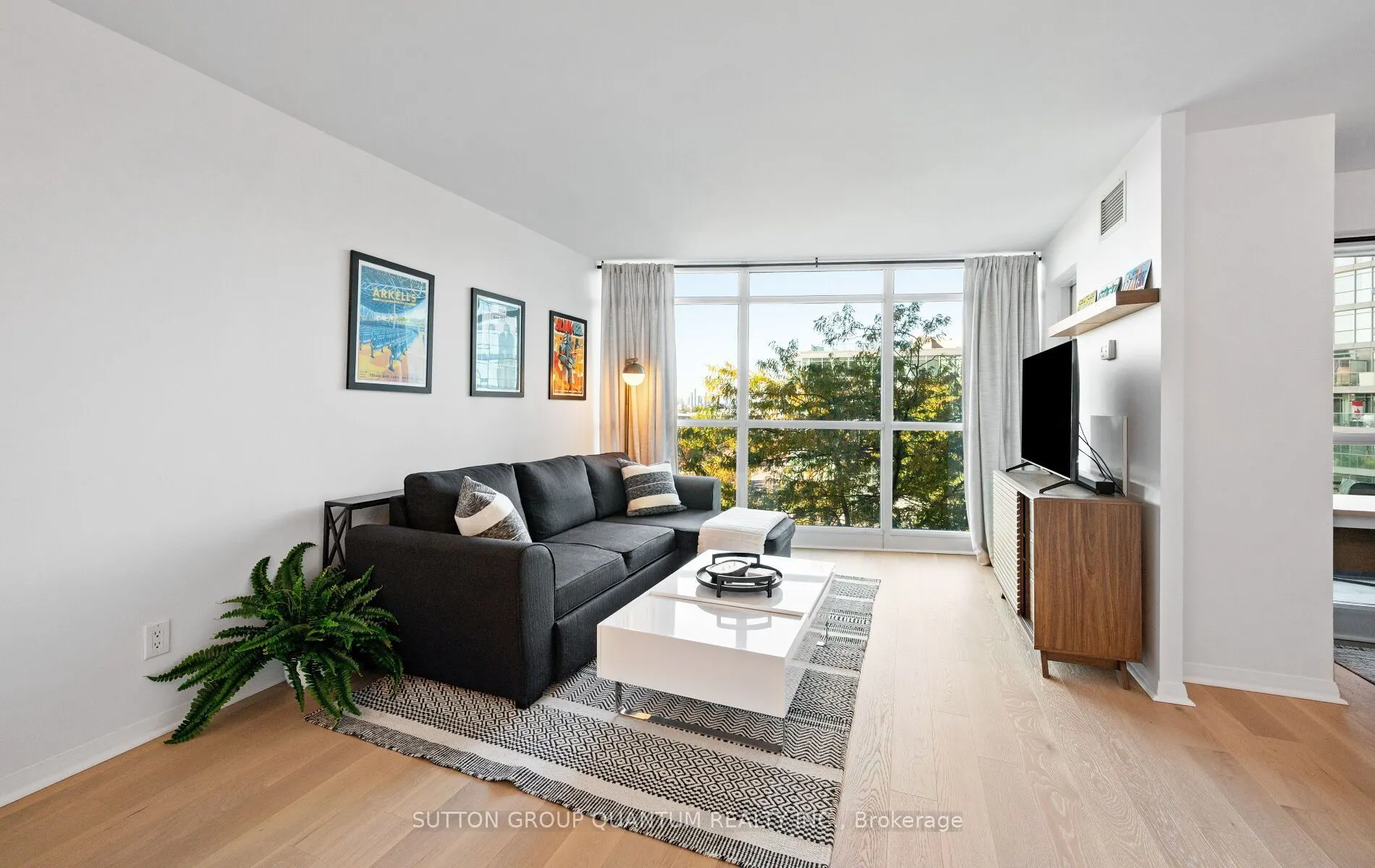219 Fort York Boulevard #1110