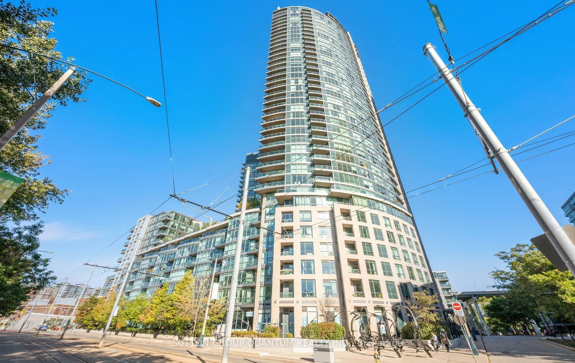 219 Fort York Boulevard #1110