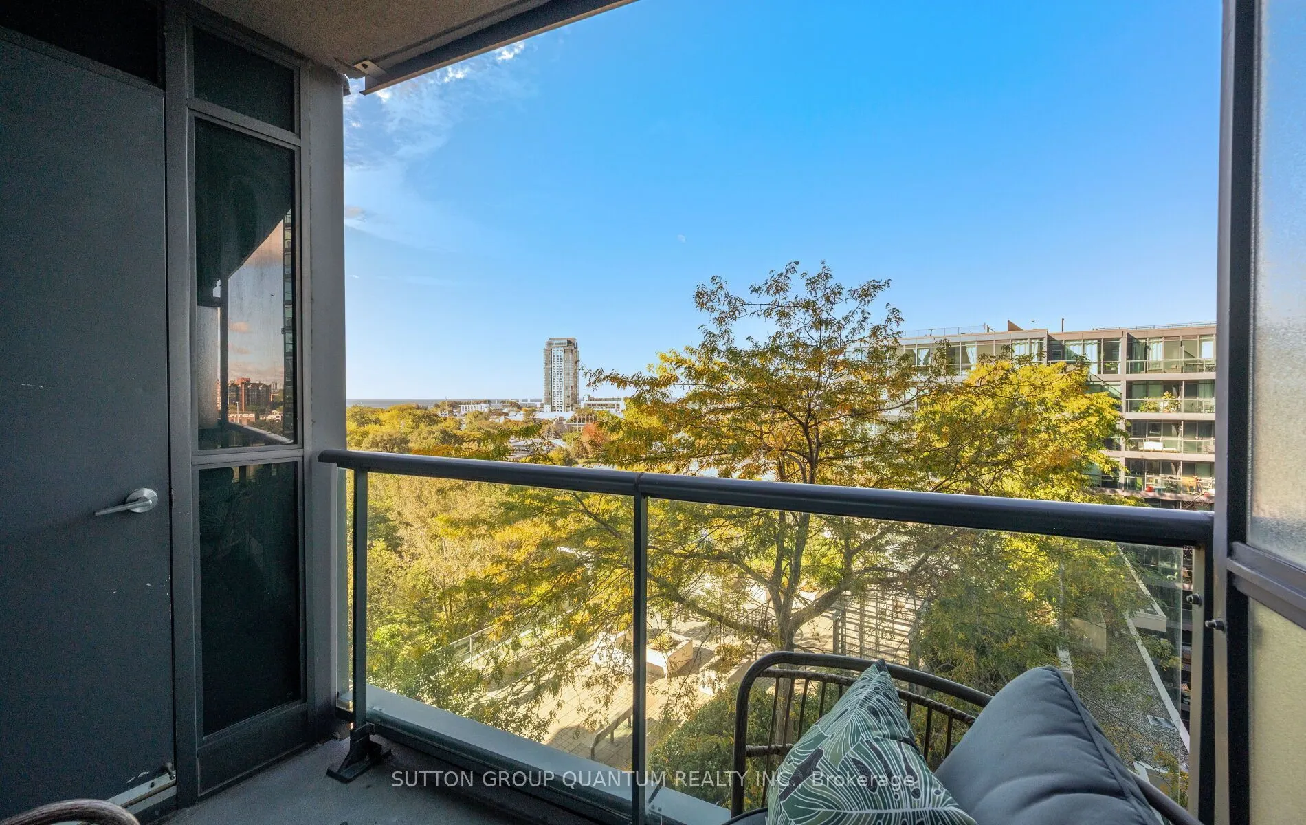 219 Fort York Boulevard #1110