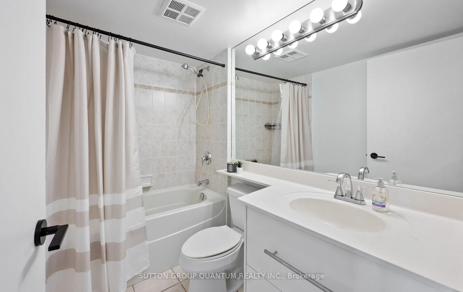 219 Fort York Boulevard #1110