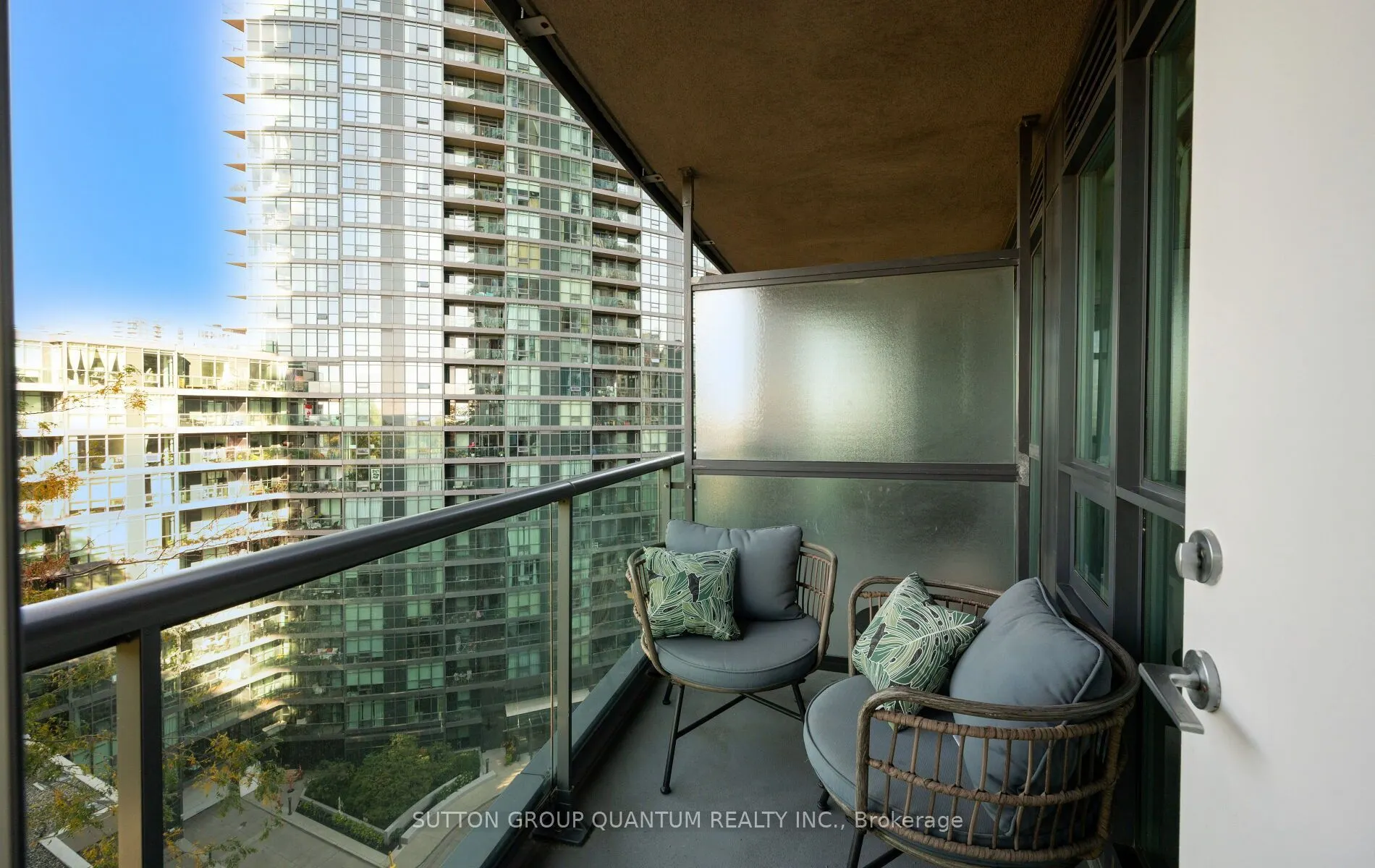 219 Fort York Boulevard #1110