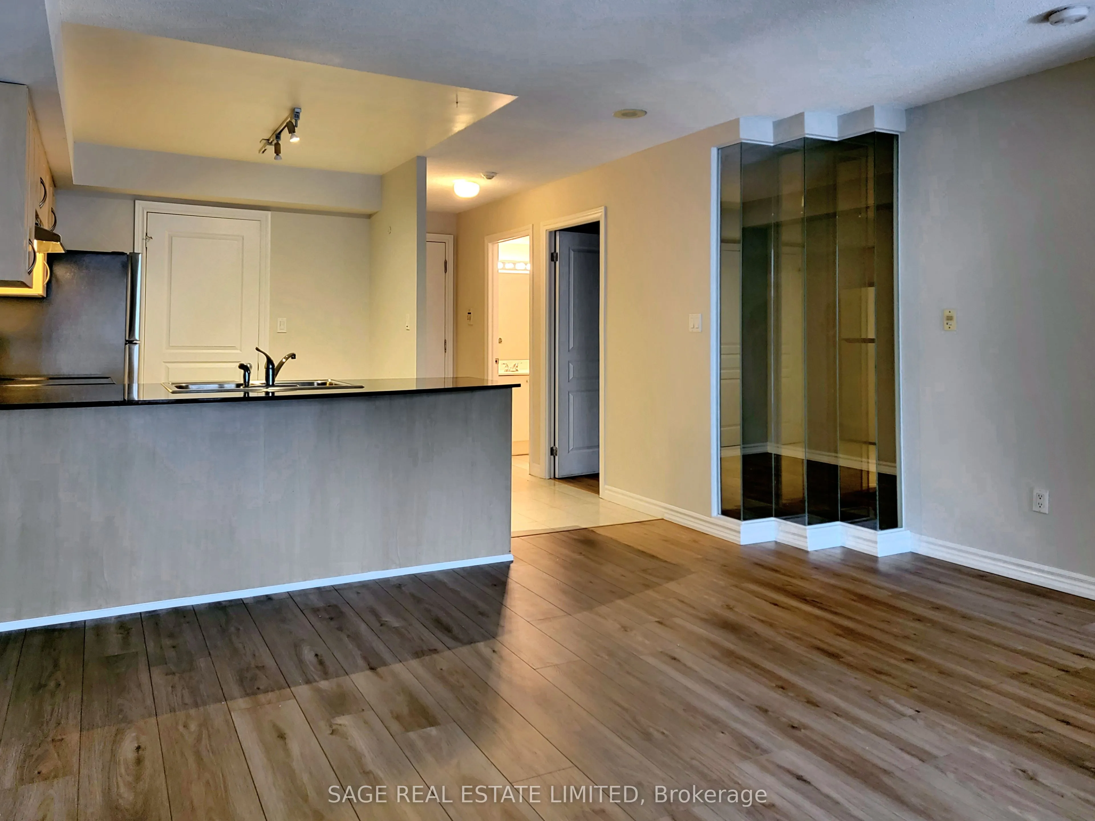 801 Bay Street #1505