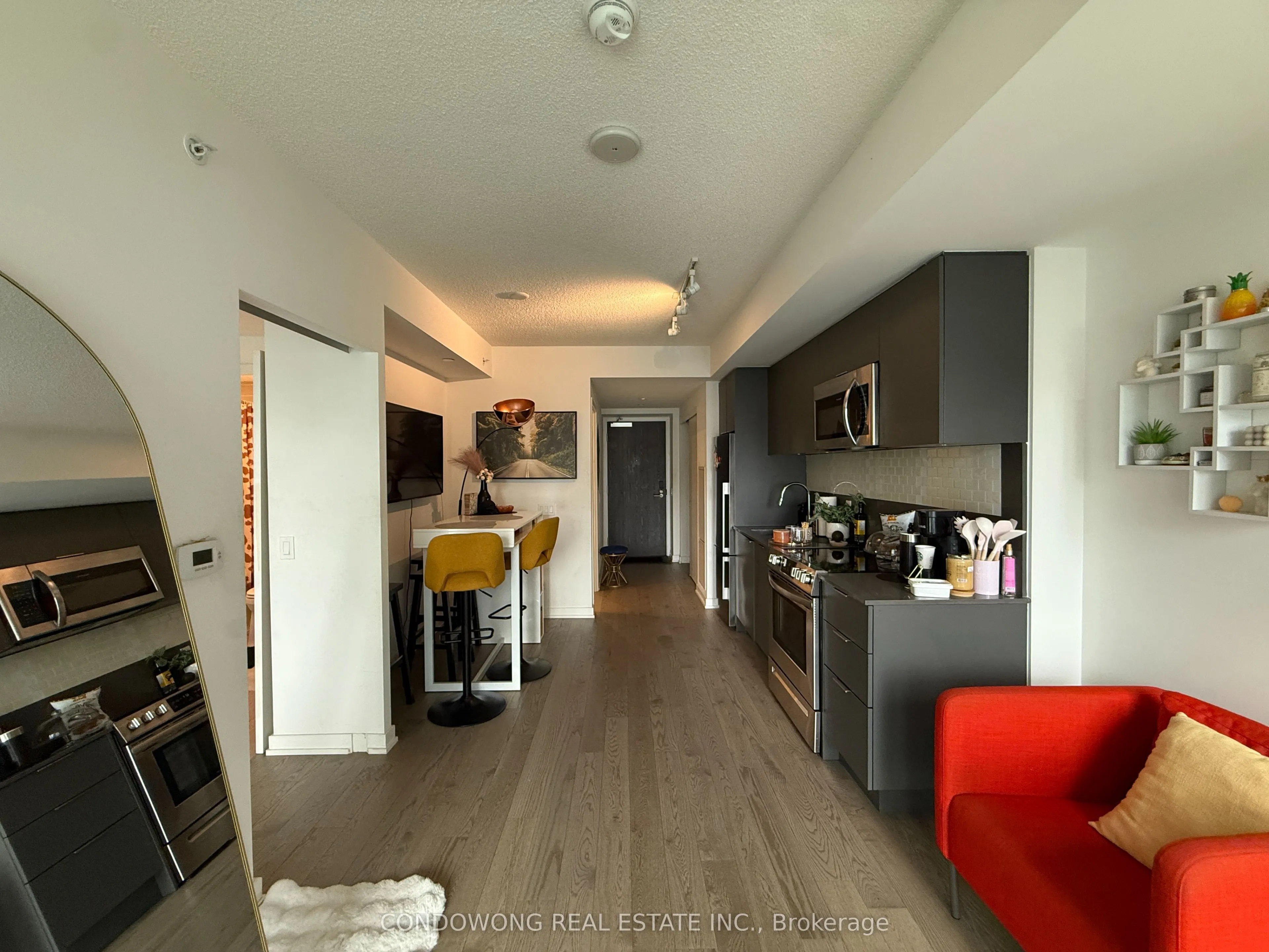 25 Richmond Street E #1608