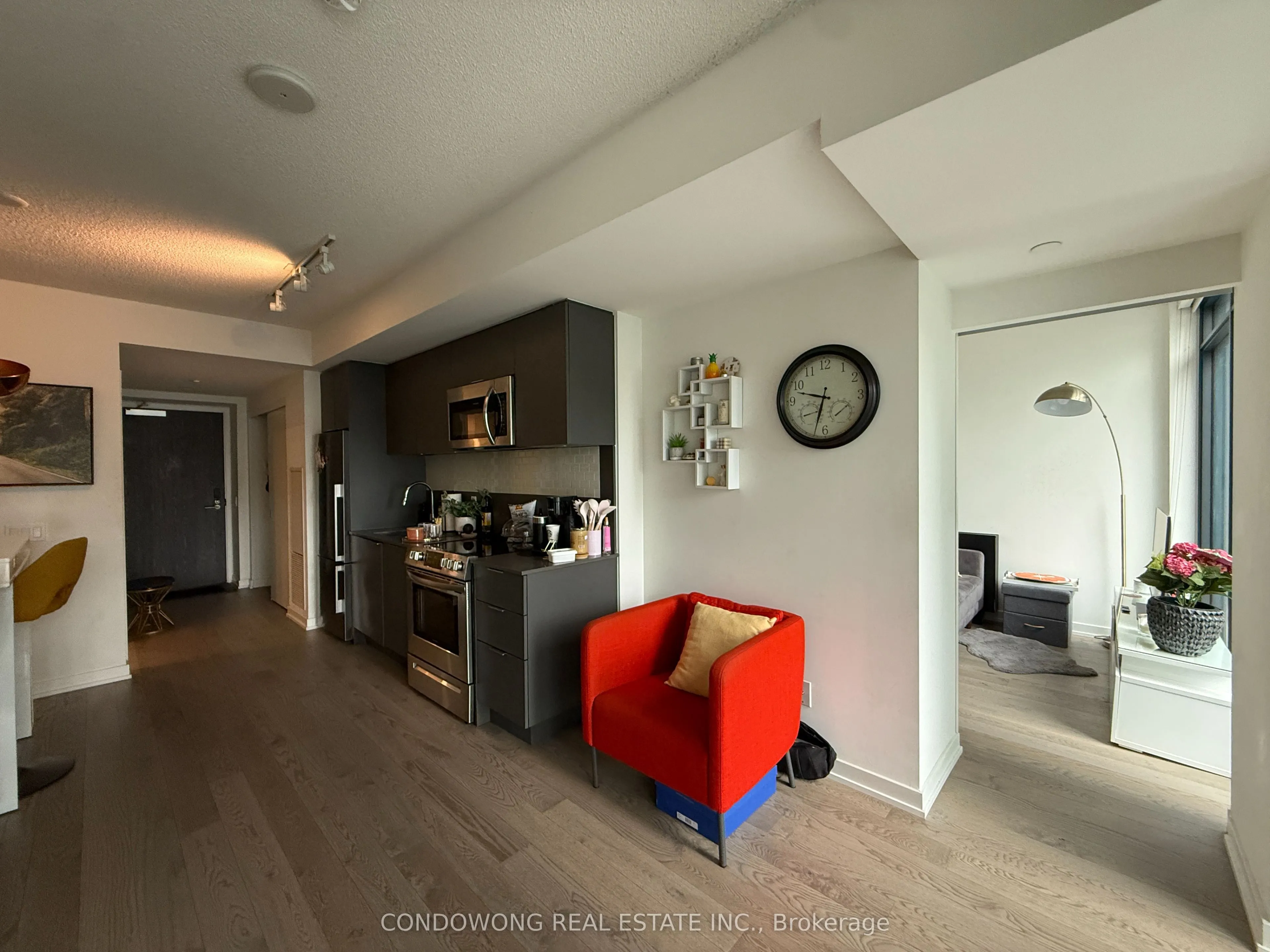 25 Richmond Street E #1608