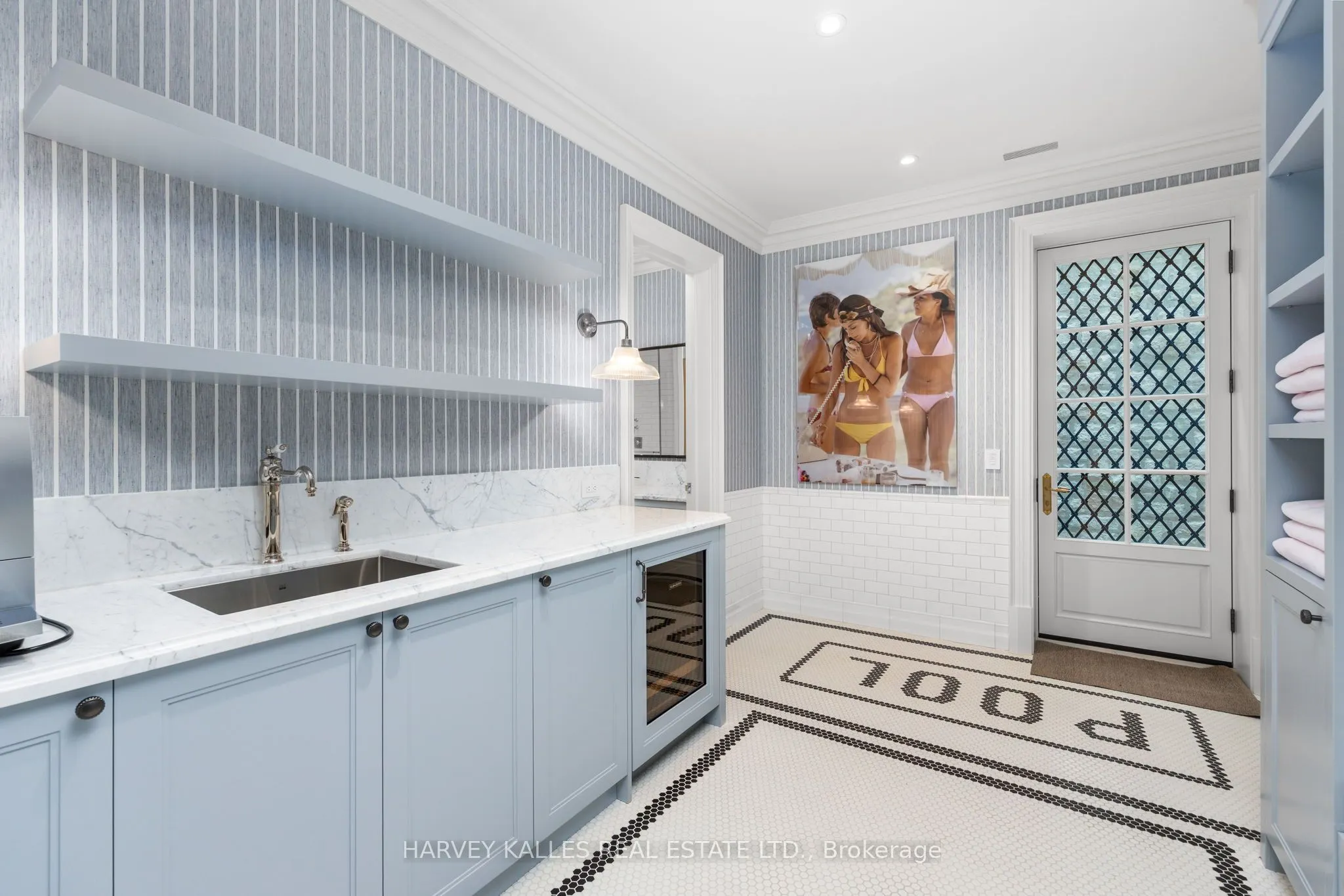 221 Forest Hill Road