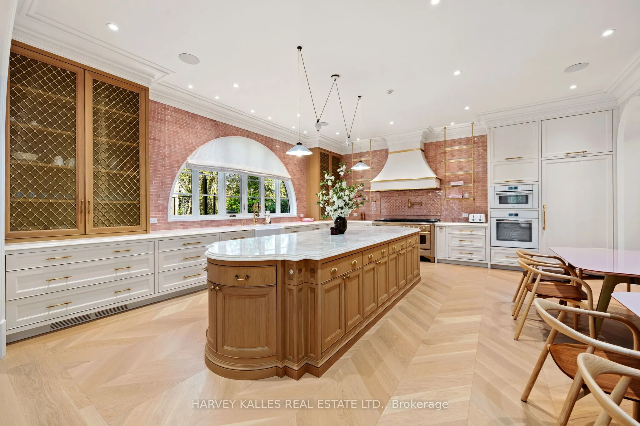 221 Forest Hill Road