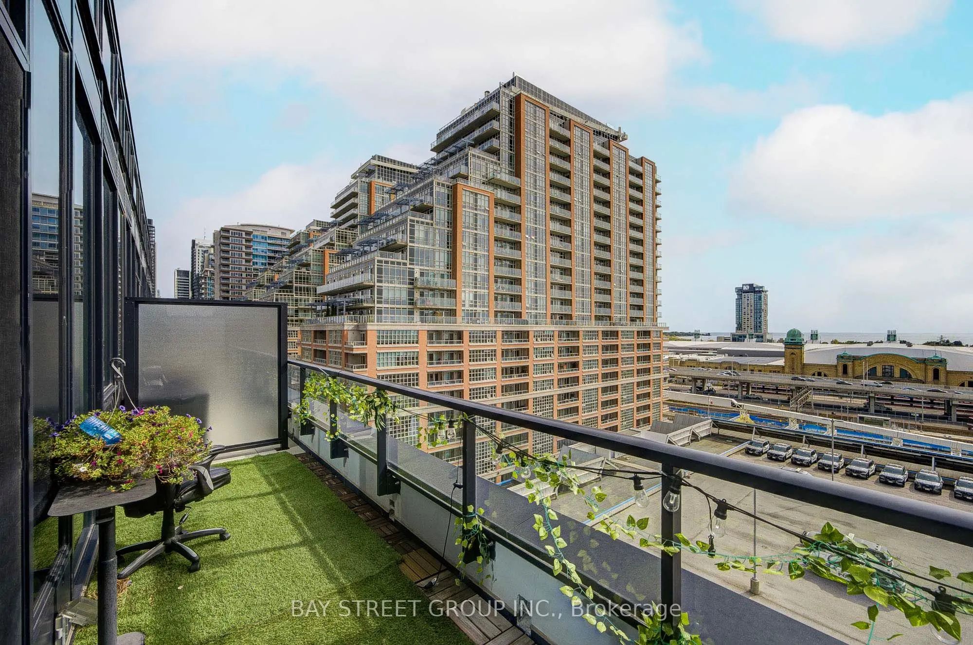 135 East Liberty Street #716