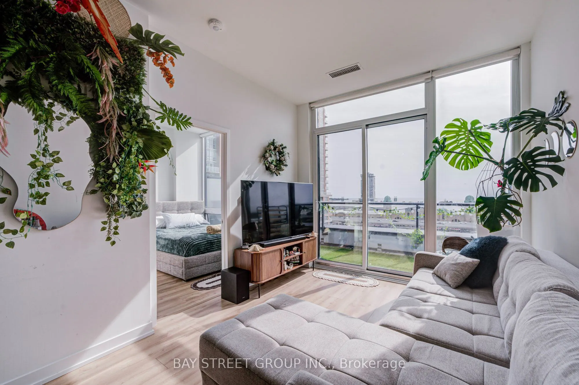135 East Liberty Street #716