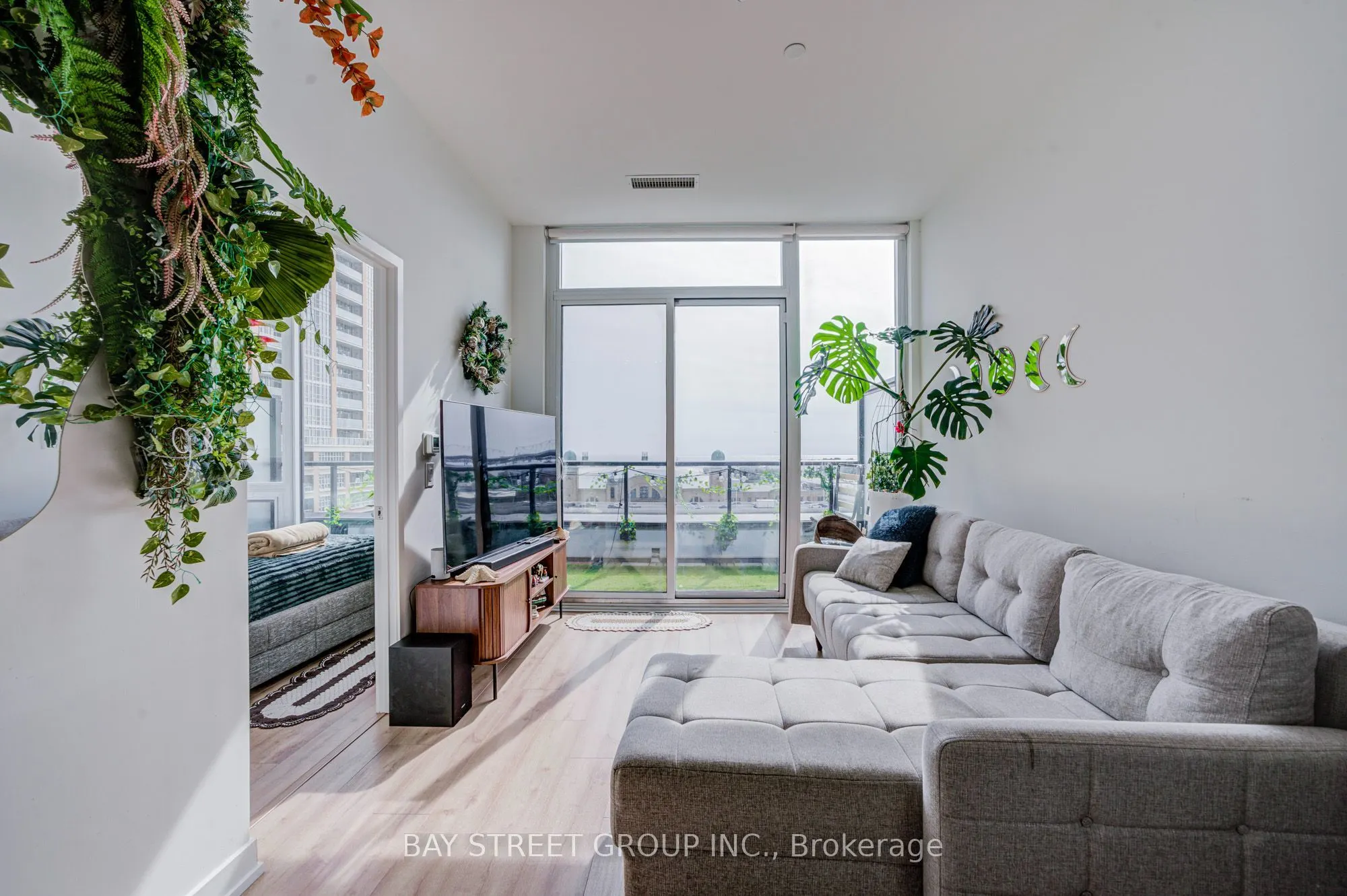 135 East Liberty Street #716