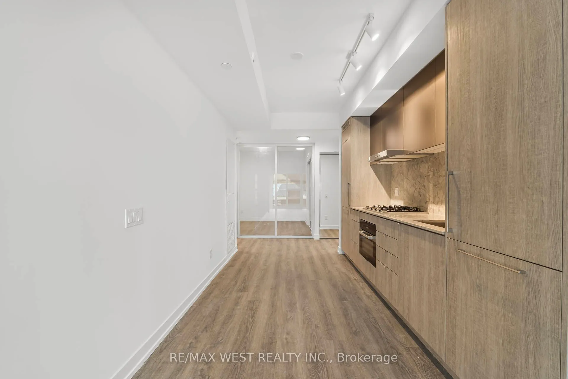771 Yonge Street #906