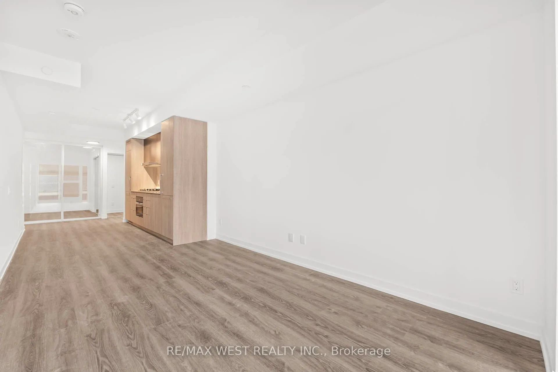 771 Yonge Street #906