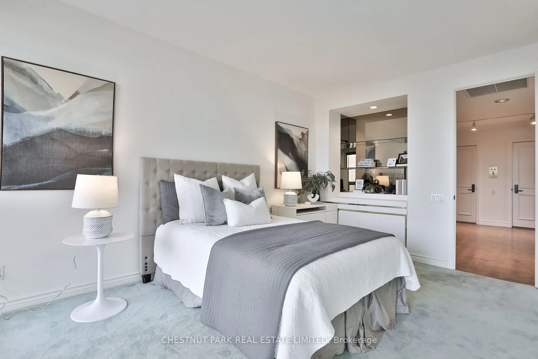 70 Rosehill Avenue #805