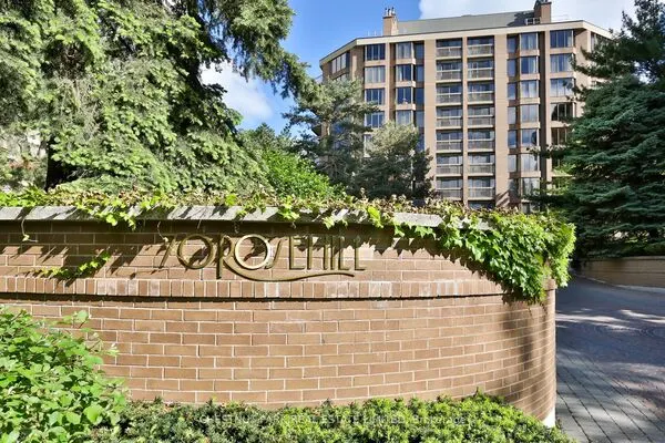 70 Rosehill Avenue #805