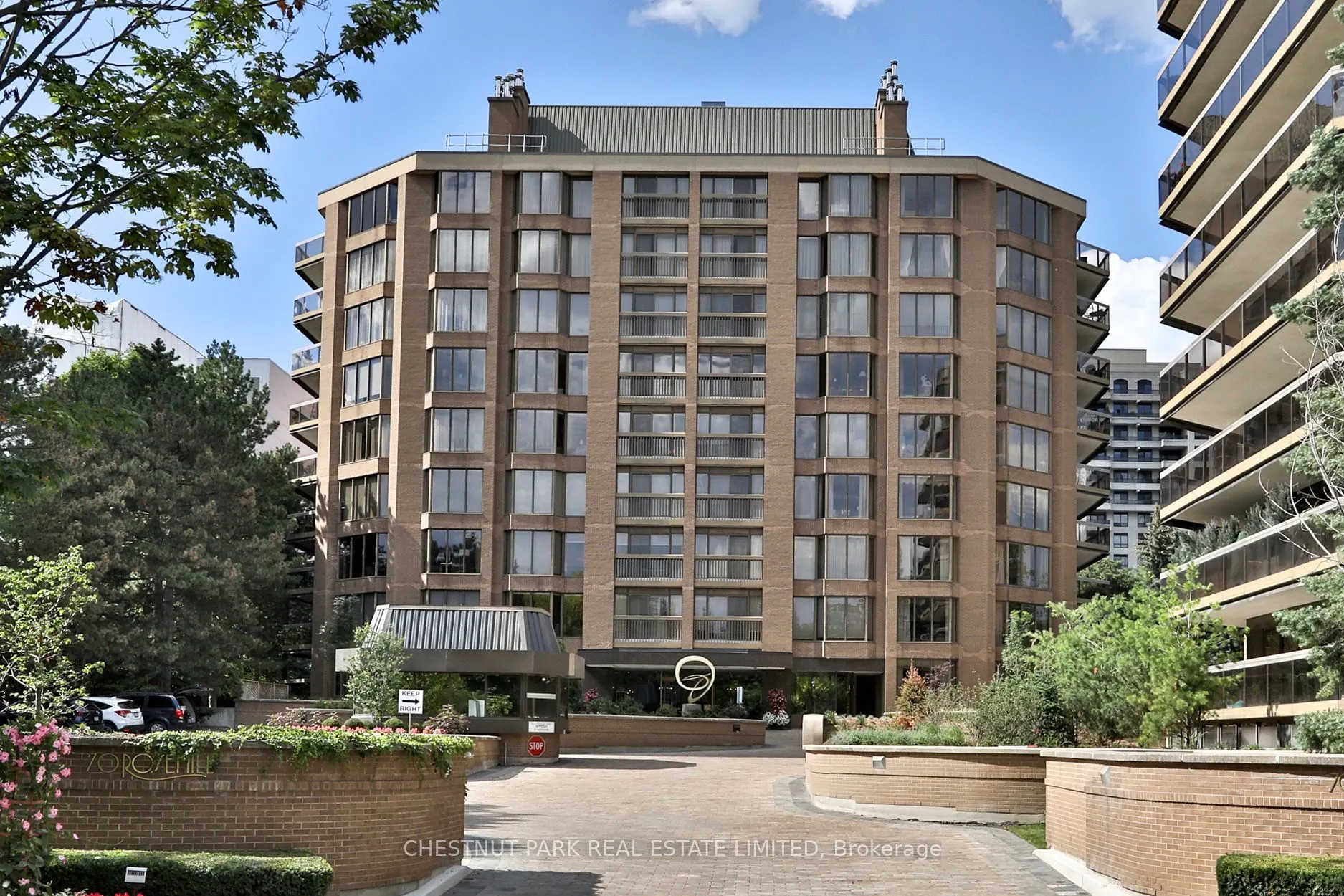 70 Rosehill Avenue #805
