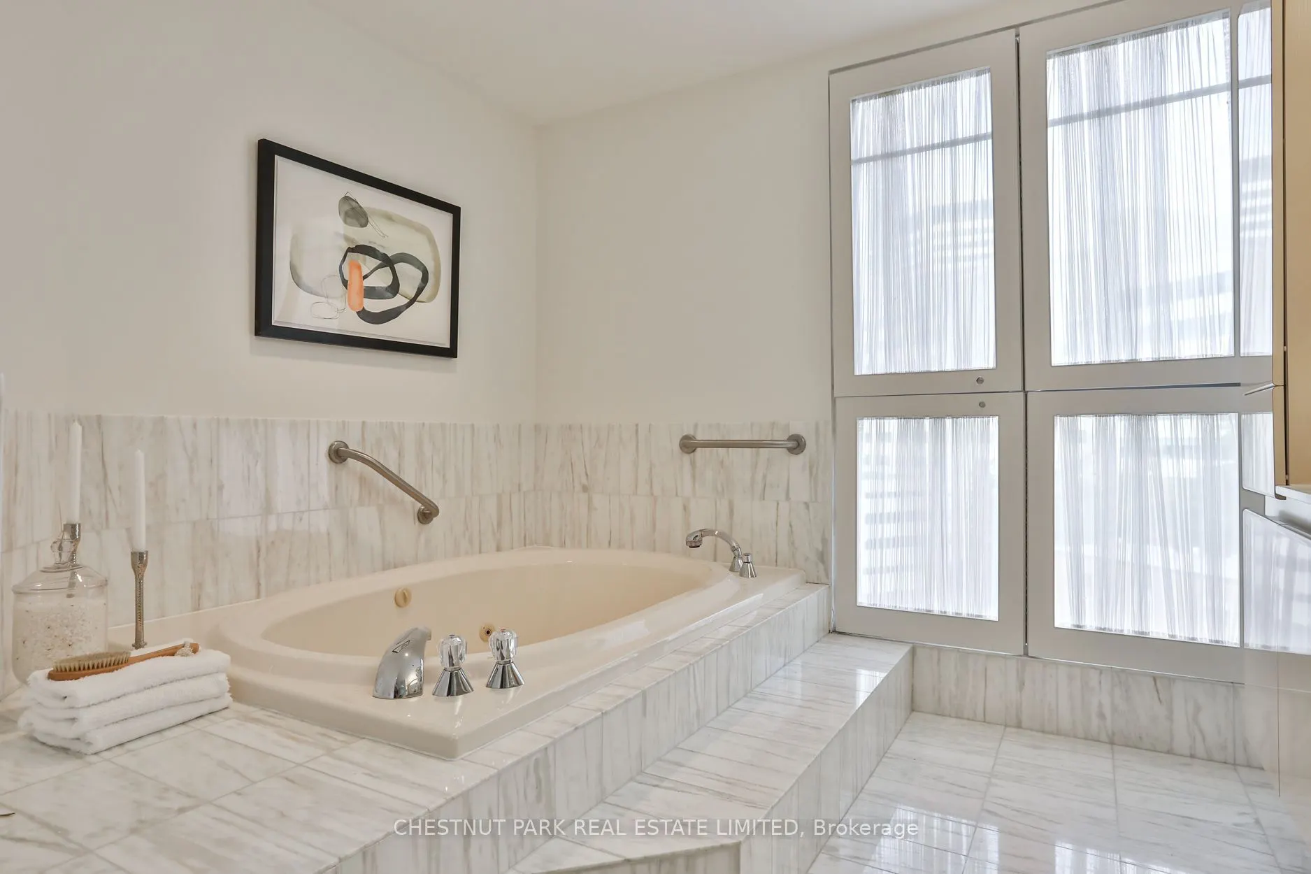 70 Rosehill Avenue #805