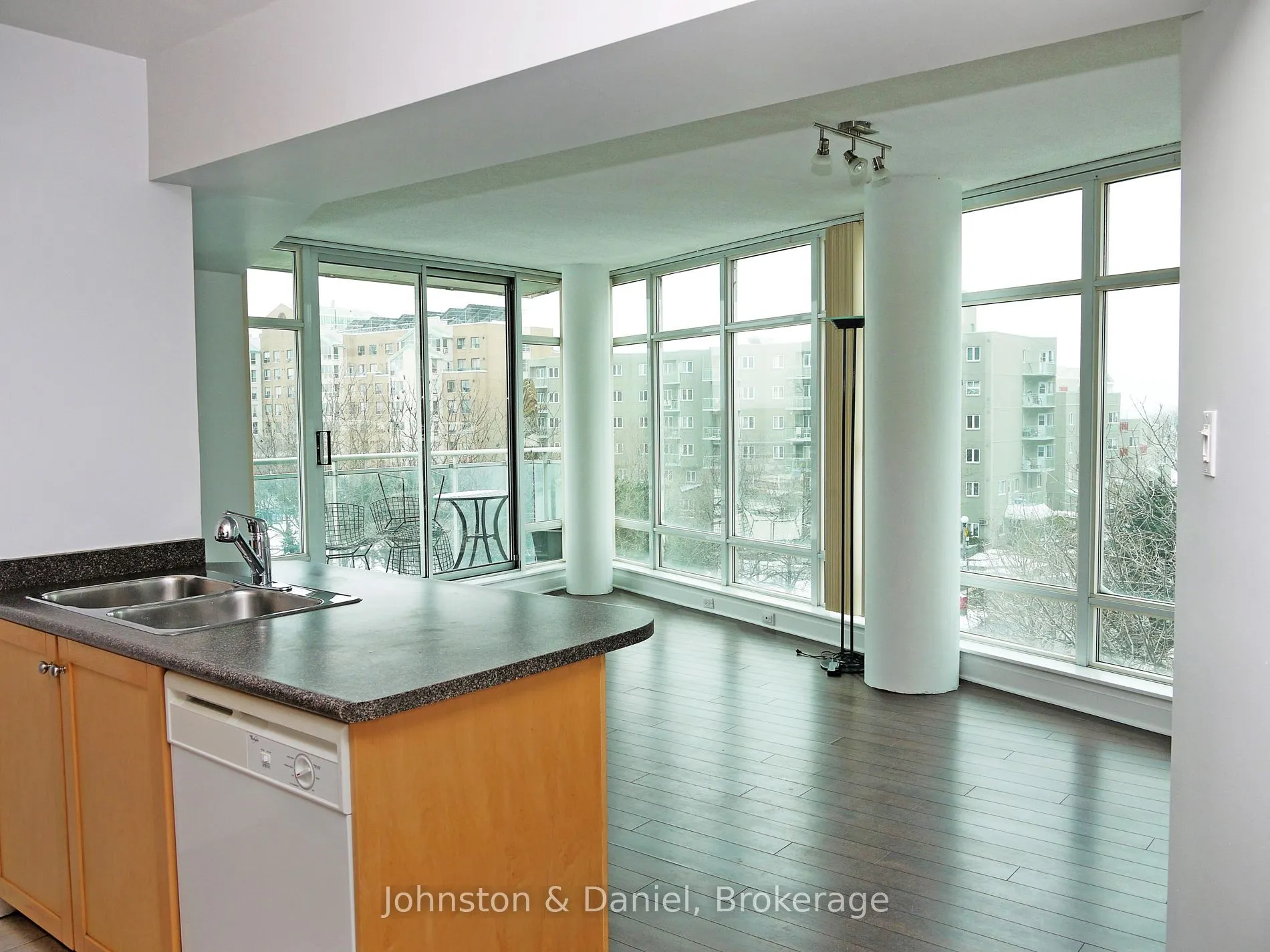 650 Queens Quay W #616