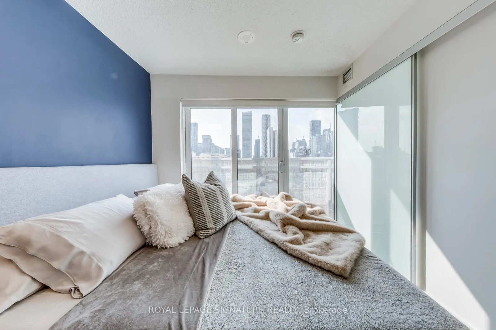 89 McGill Street #1011