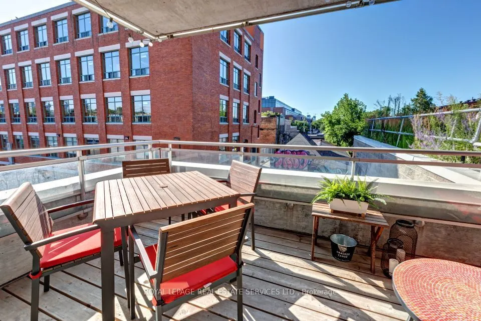 301 Markham Street #210