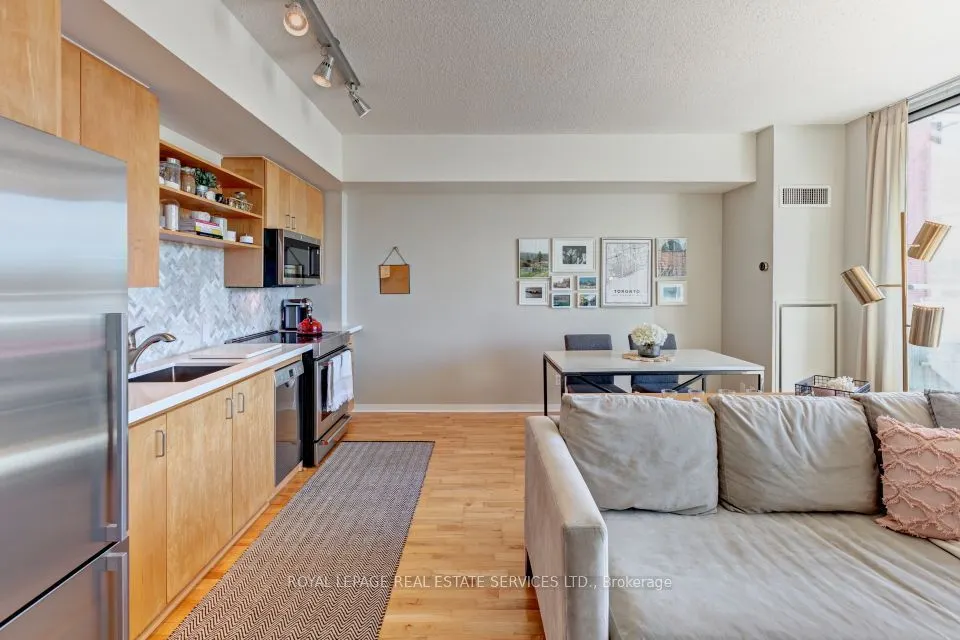 301 Markham Street #210