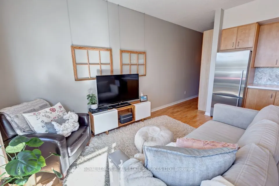301 Markham Street #210