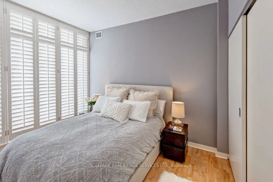 301 Markham Street #210