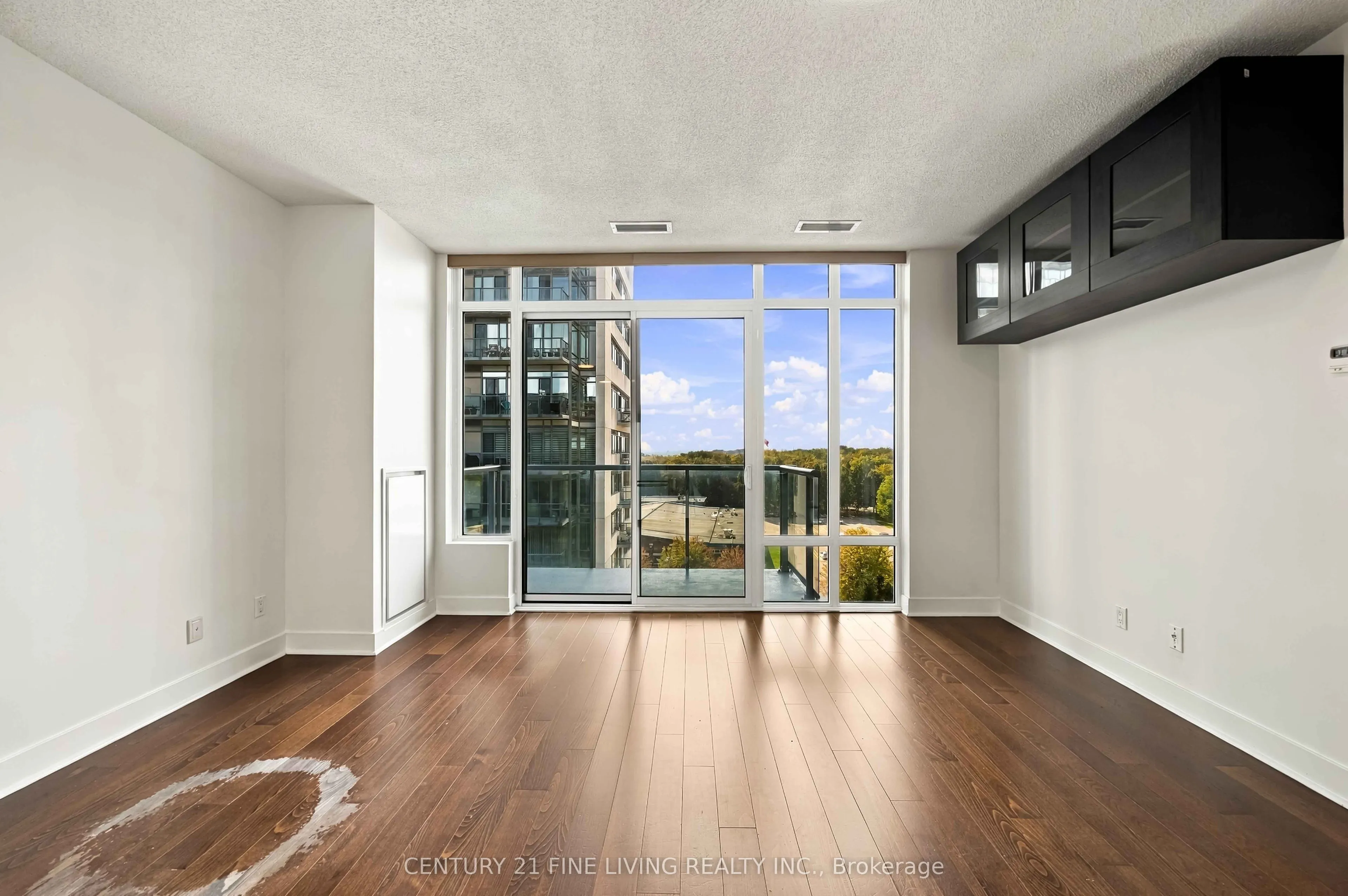 90 Stadium Road #806