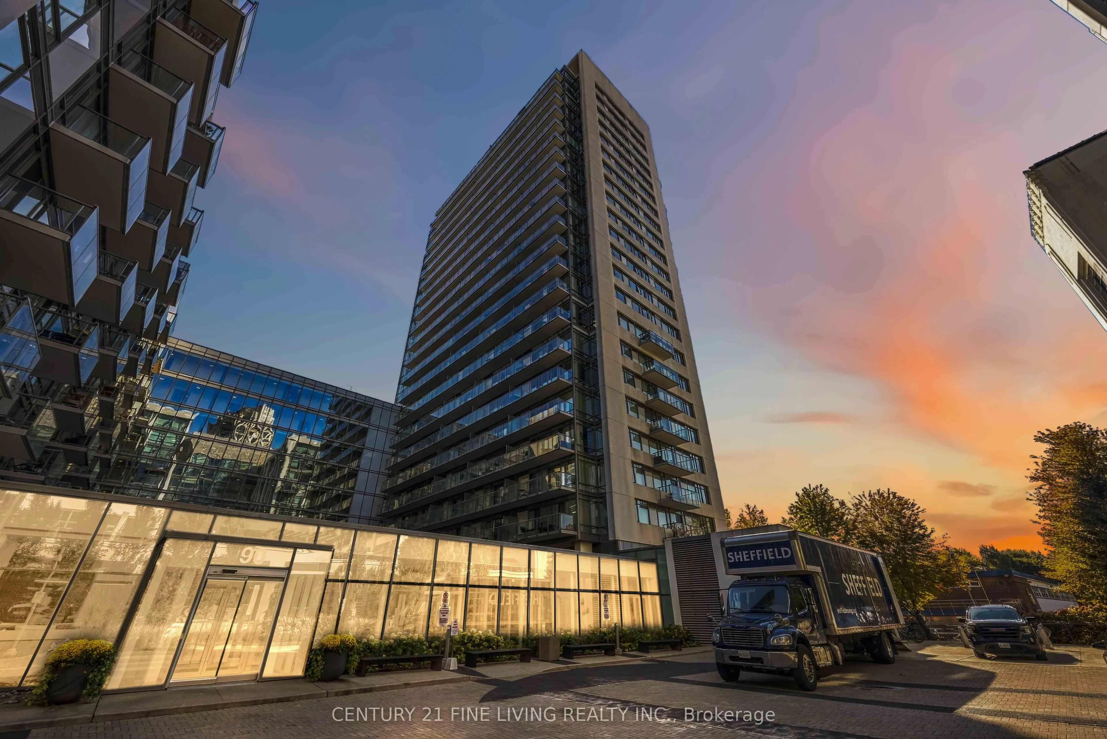 90 Stadium Road #806