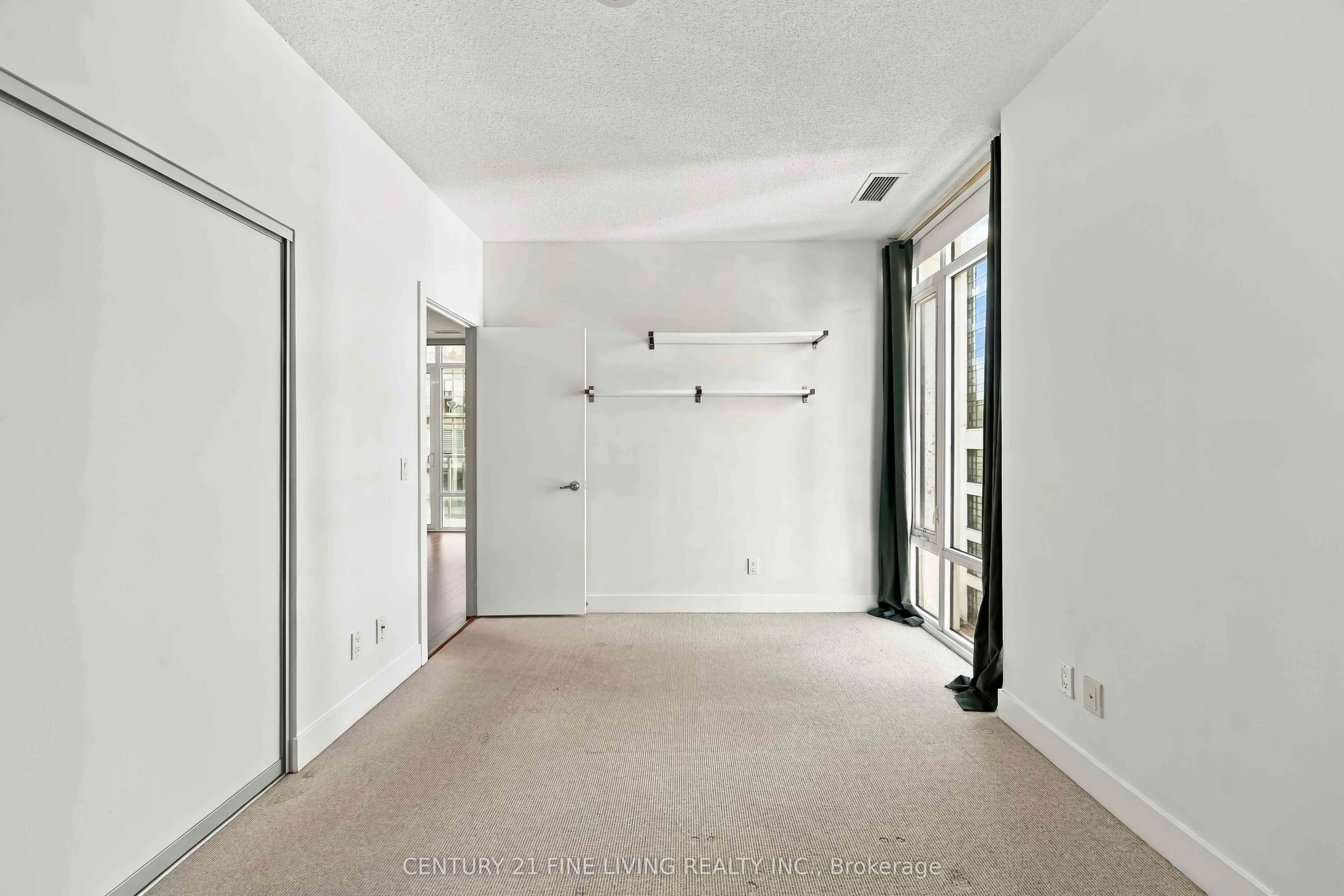 90 Stadium Road #806