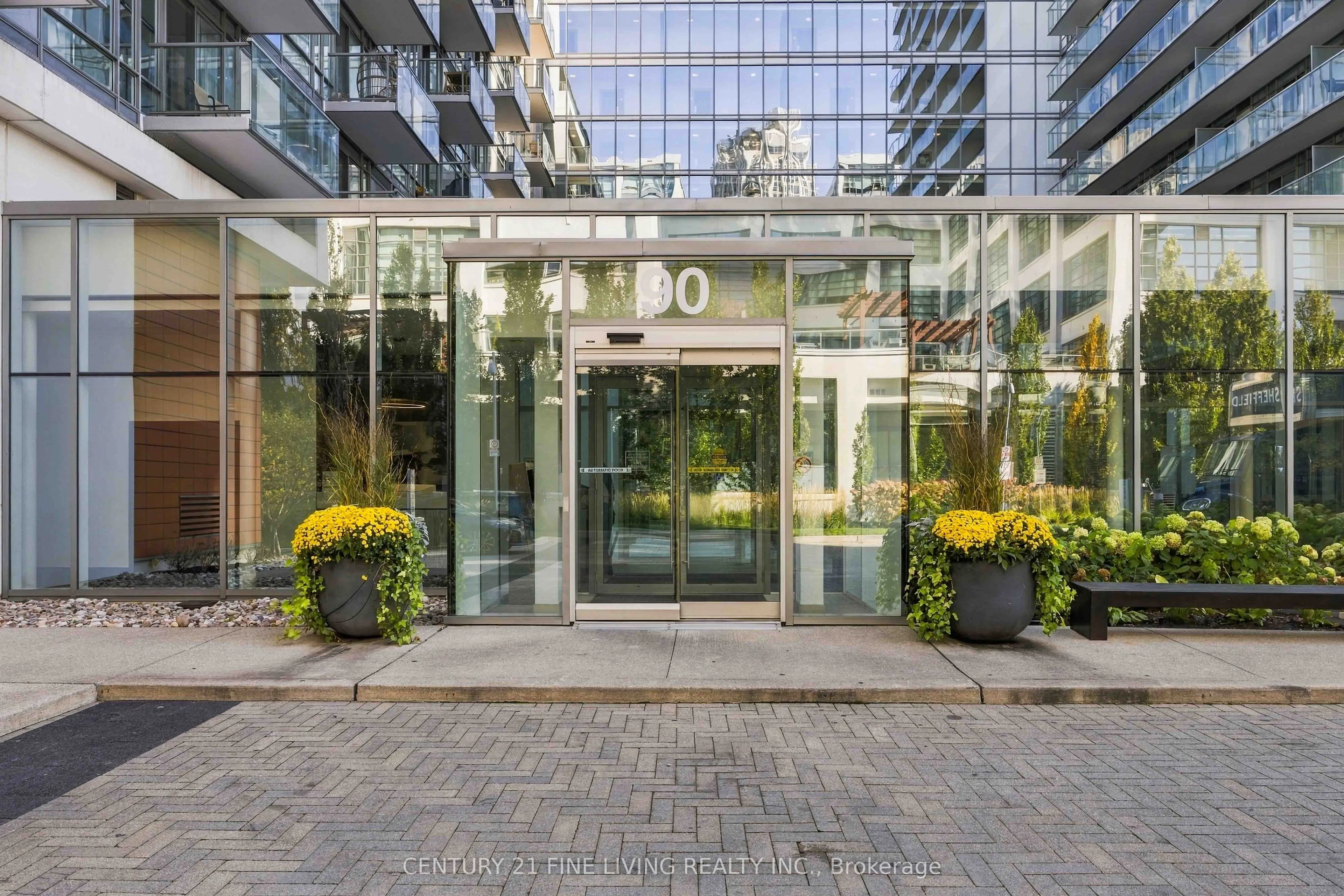 90 Stadium Road #806