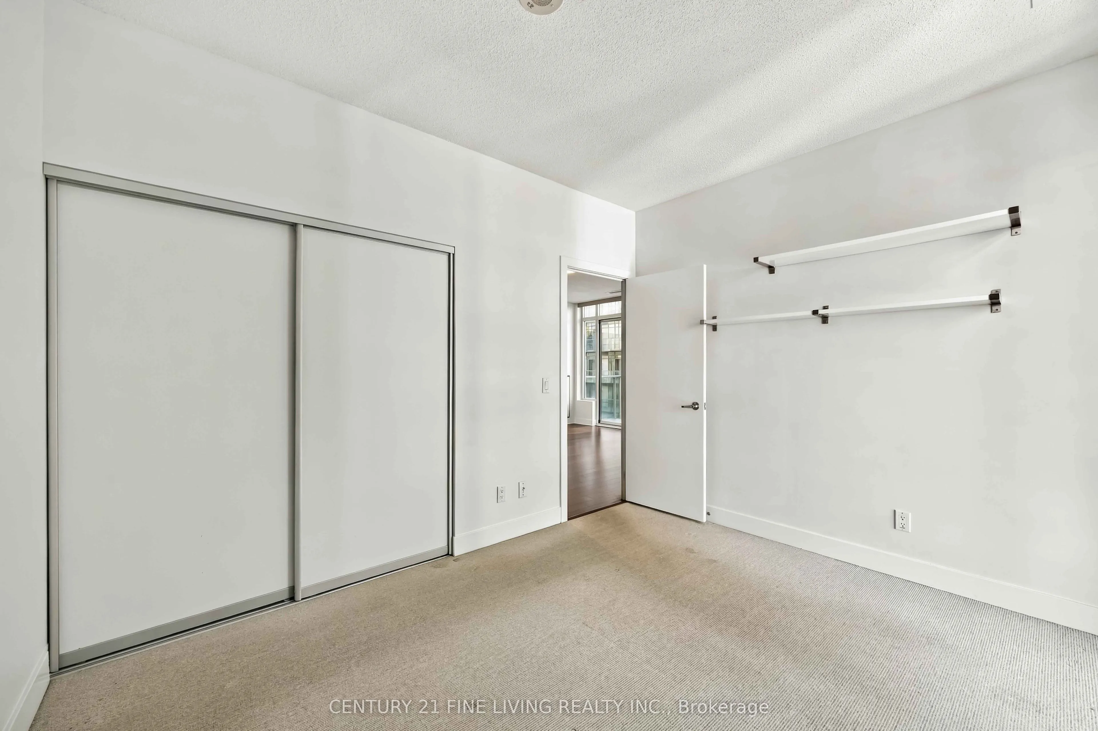 90 Stadium Road #806