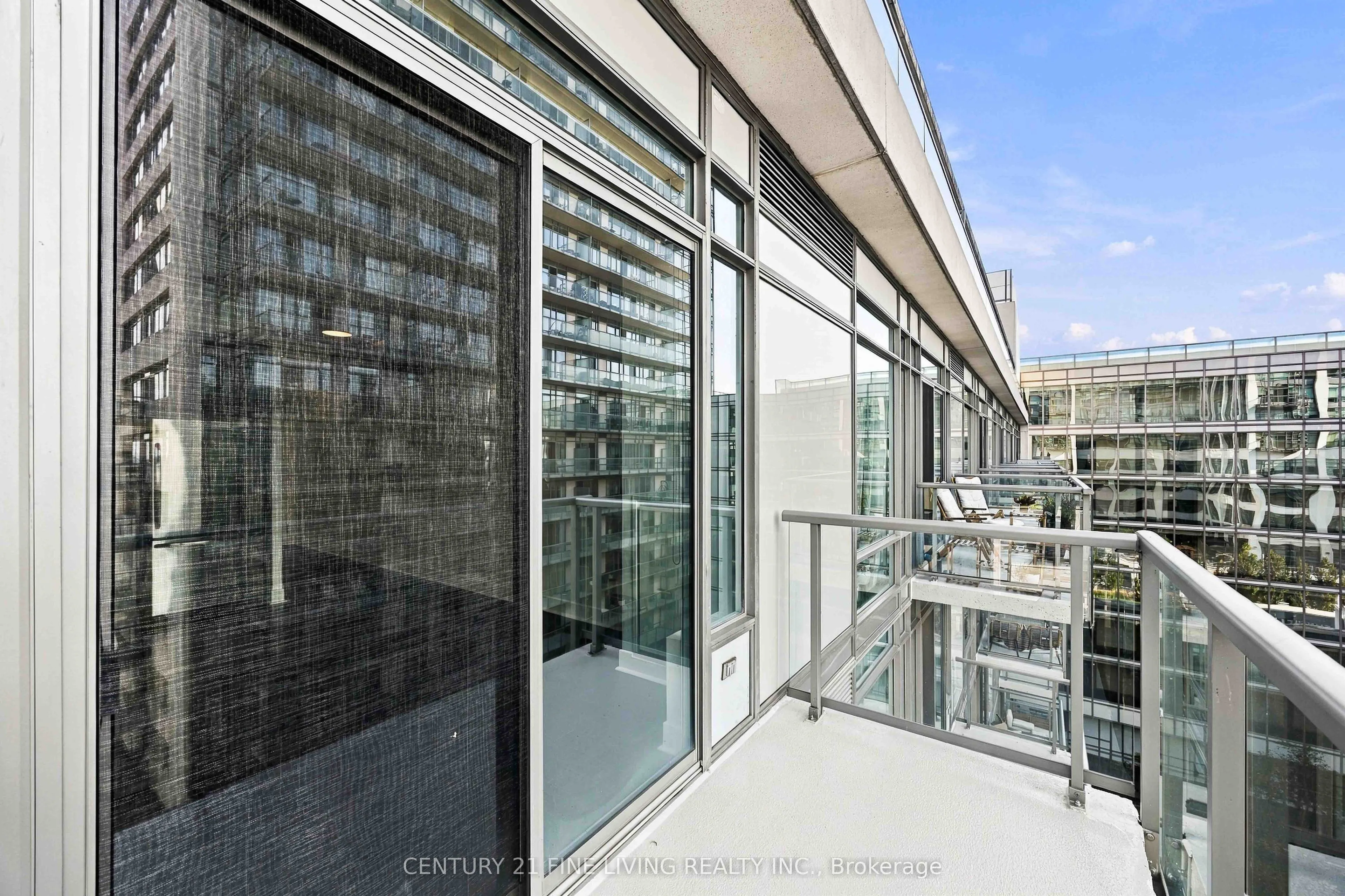 90 Stadium Road #806