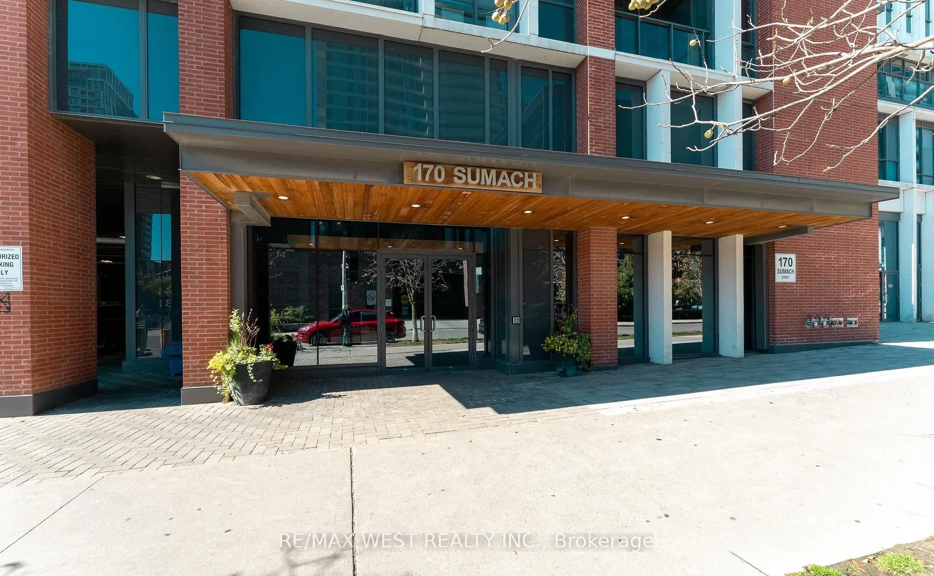 170 Sumach Street #507