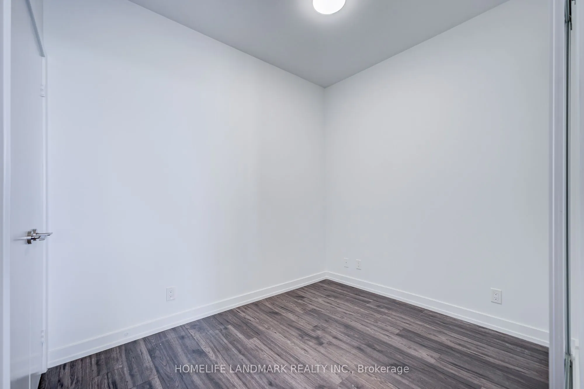33 Helendale Avenue #601