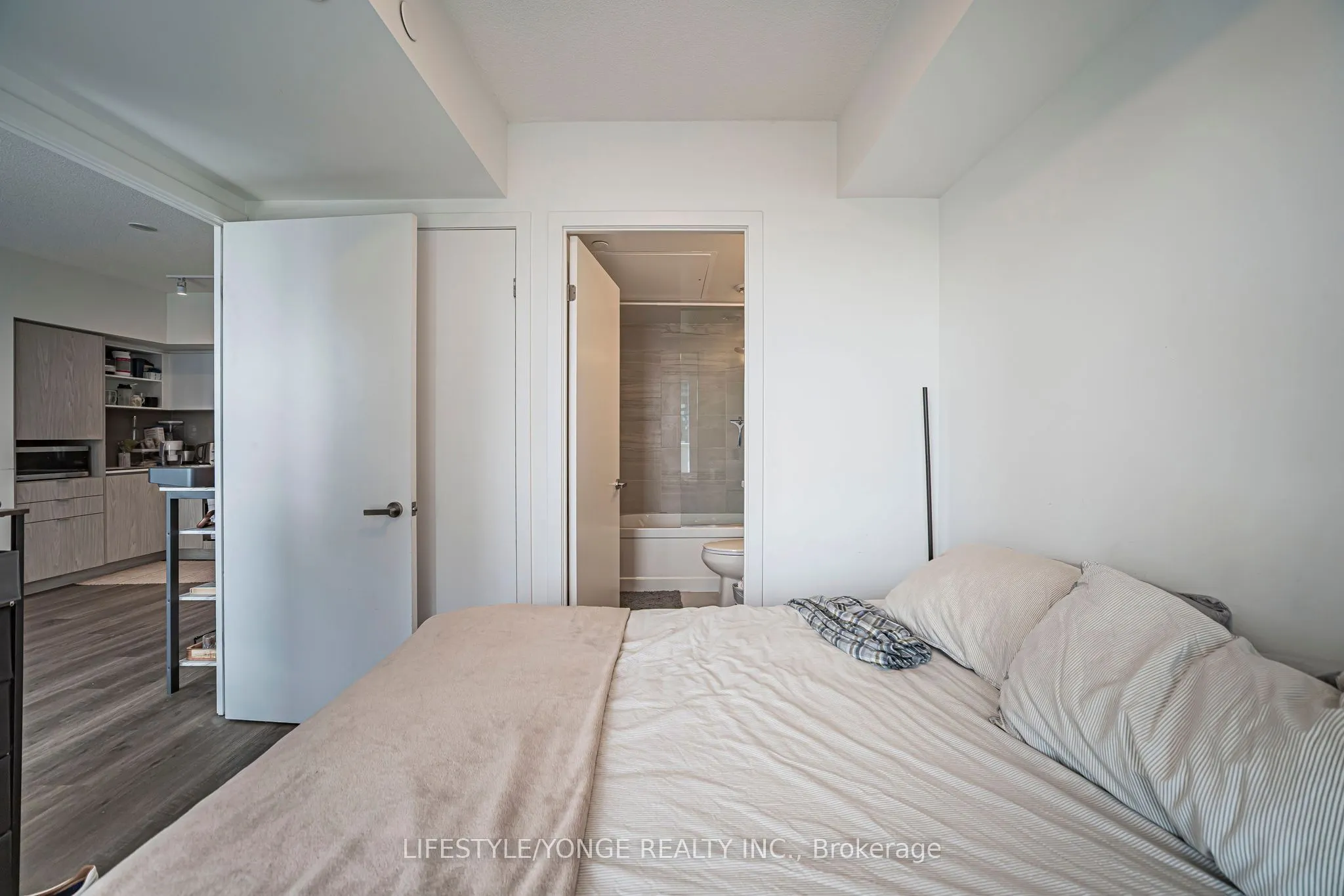 55 Cooper Street #2611