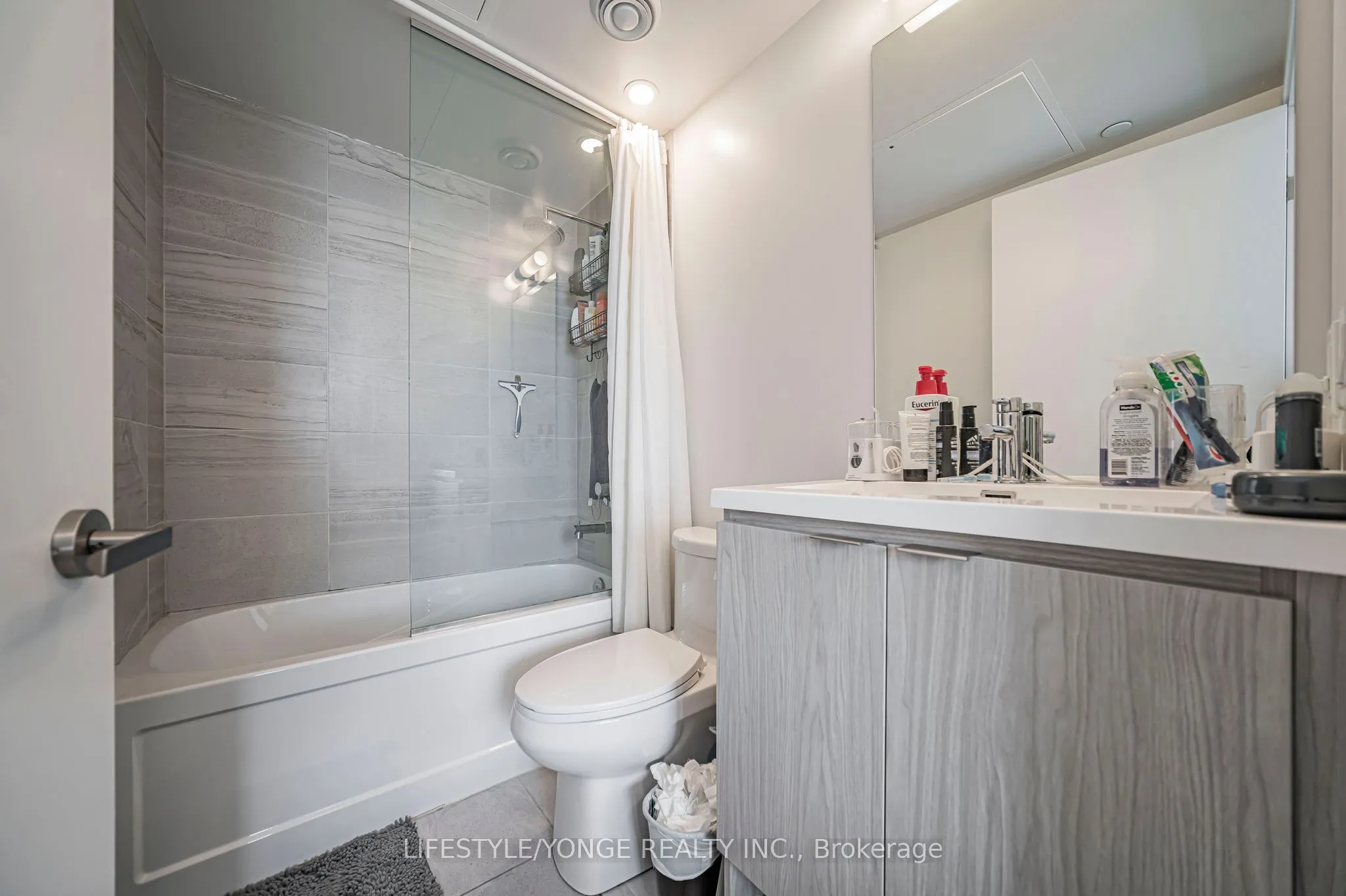 55 Cooper Street #2611