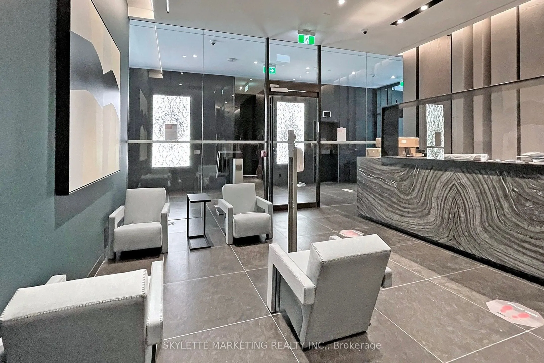25 Richmond Street E #617
