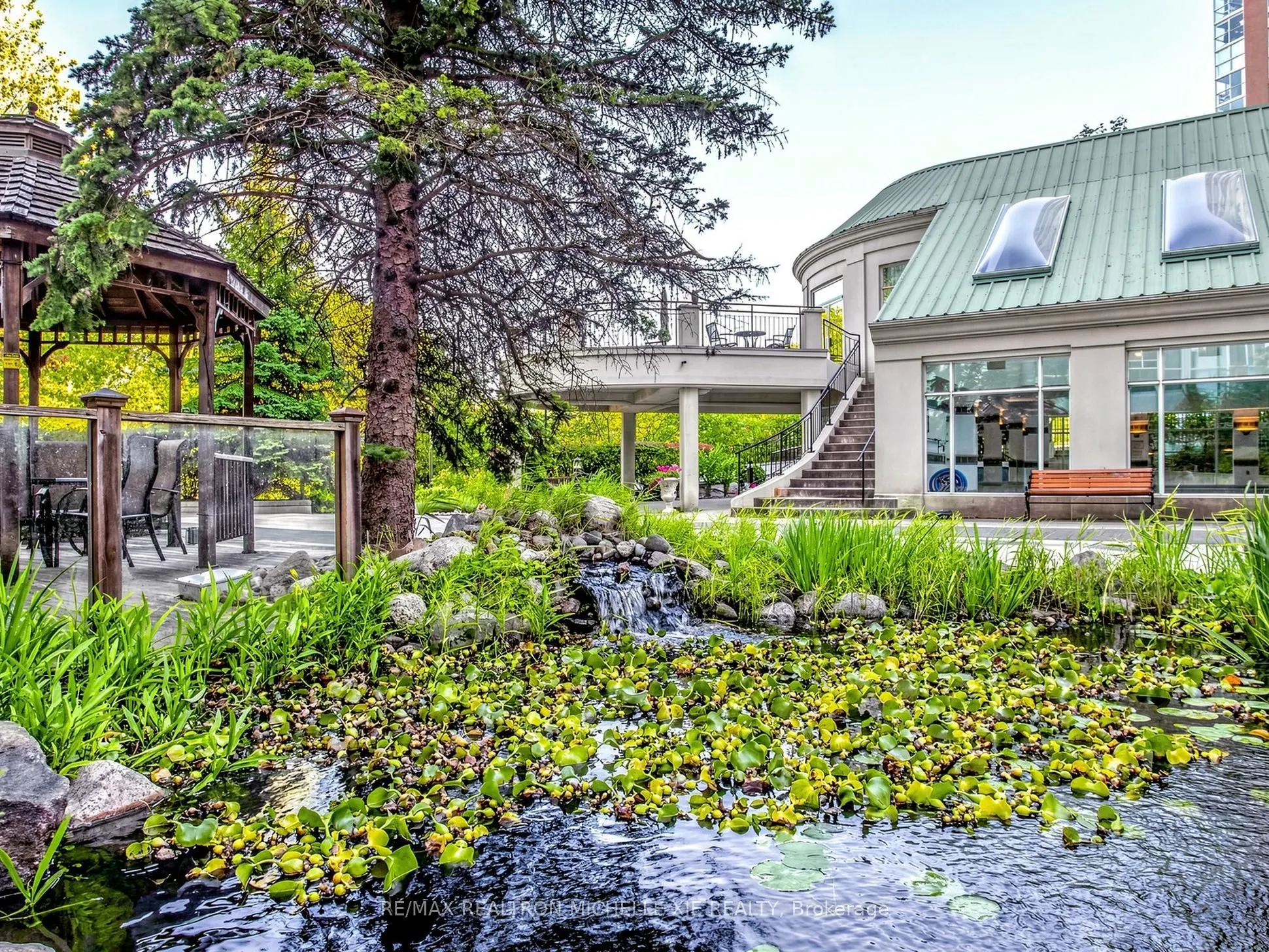18 Concorde Place #411