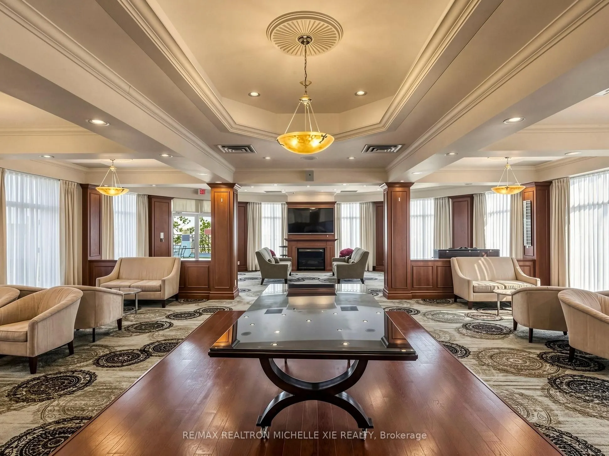 18 Concorde Place #411