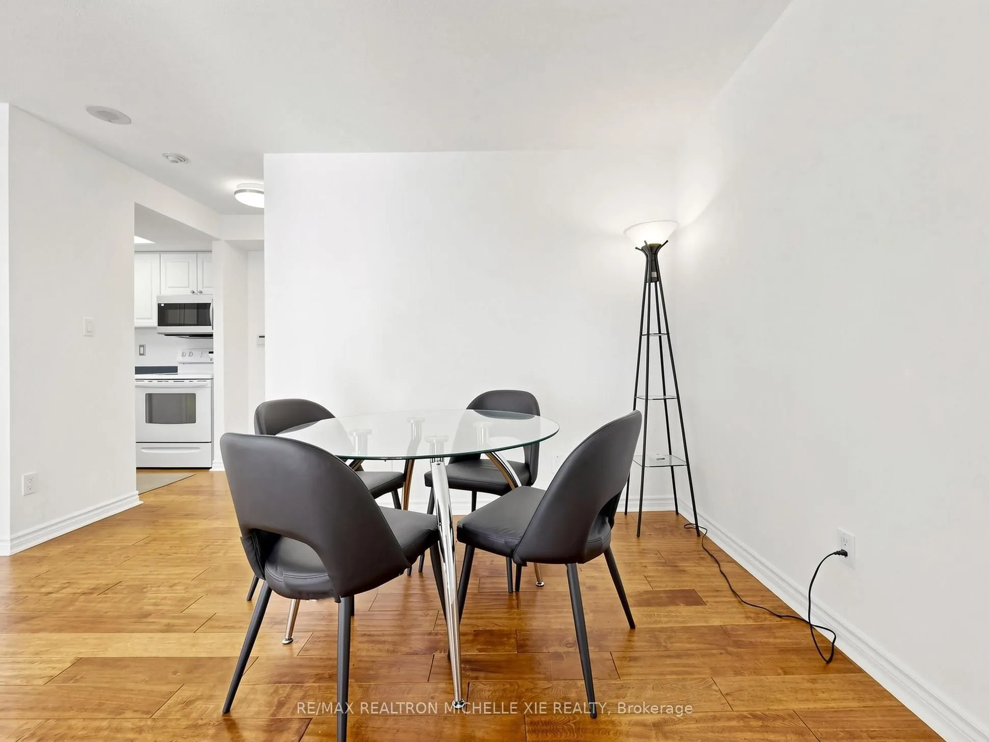 18 Concorde Place #411