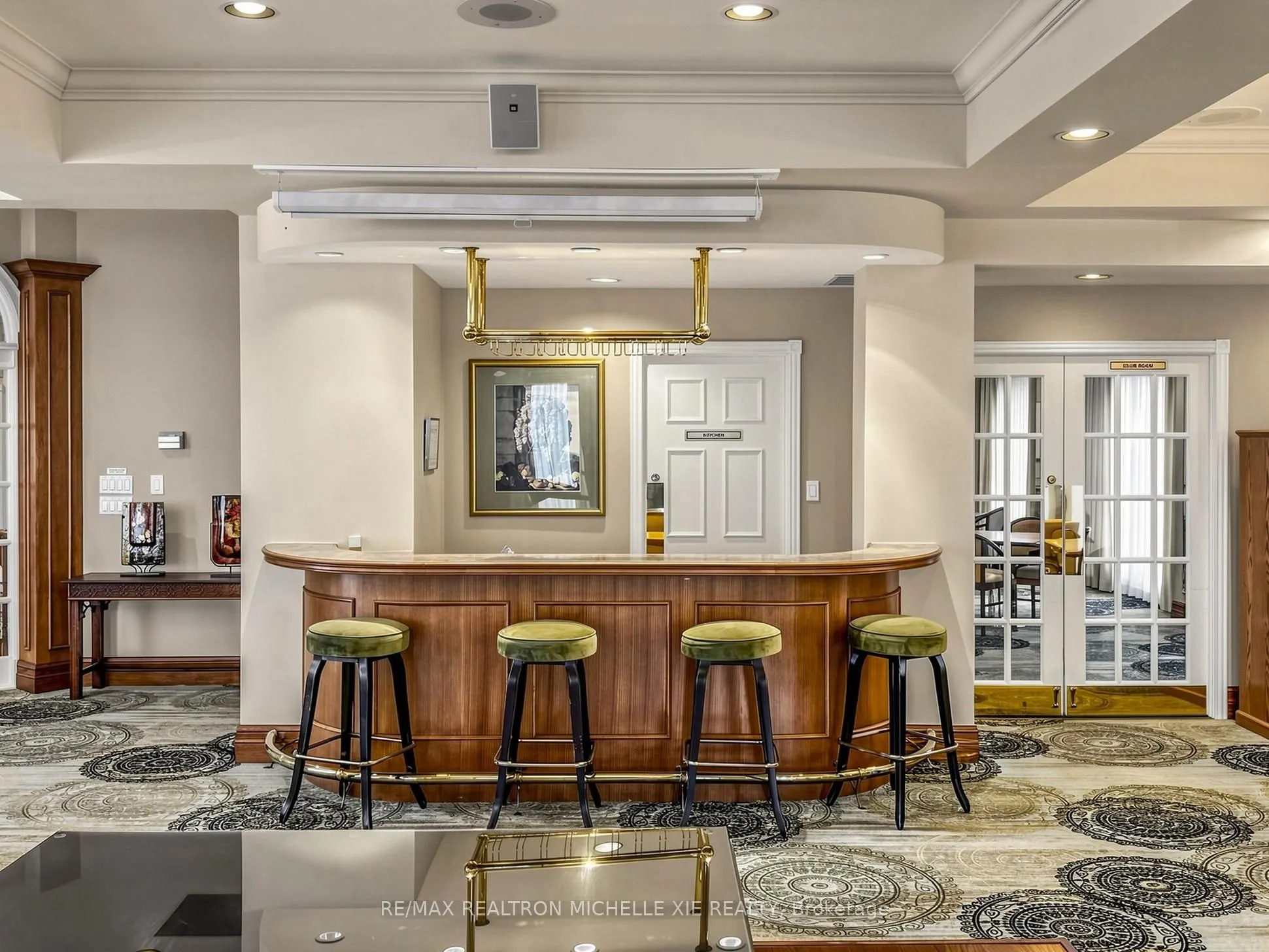 18 Concorde Place #411