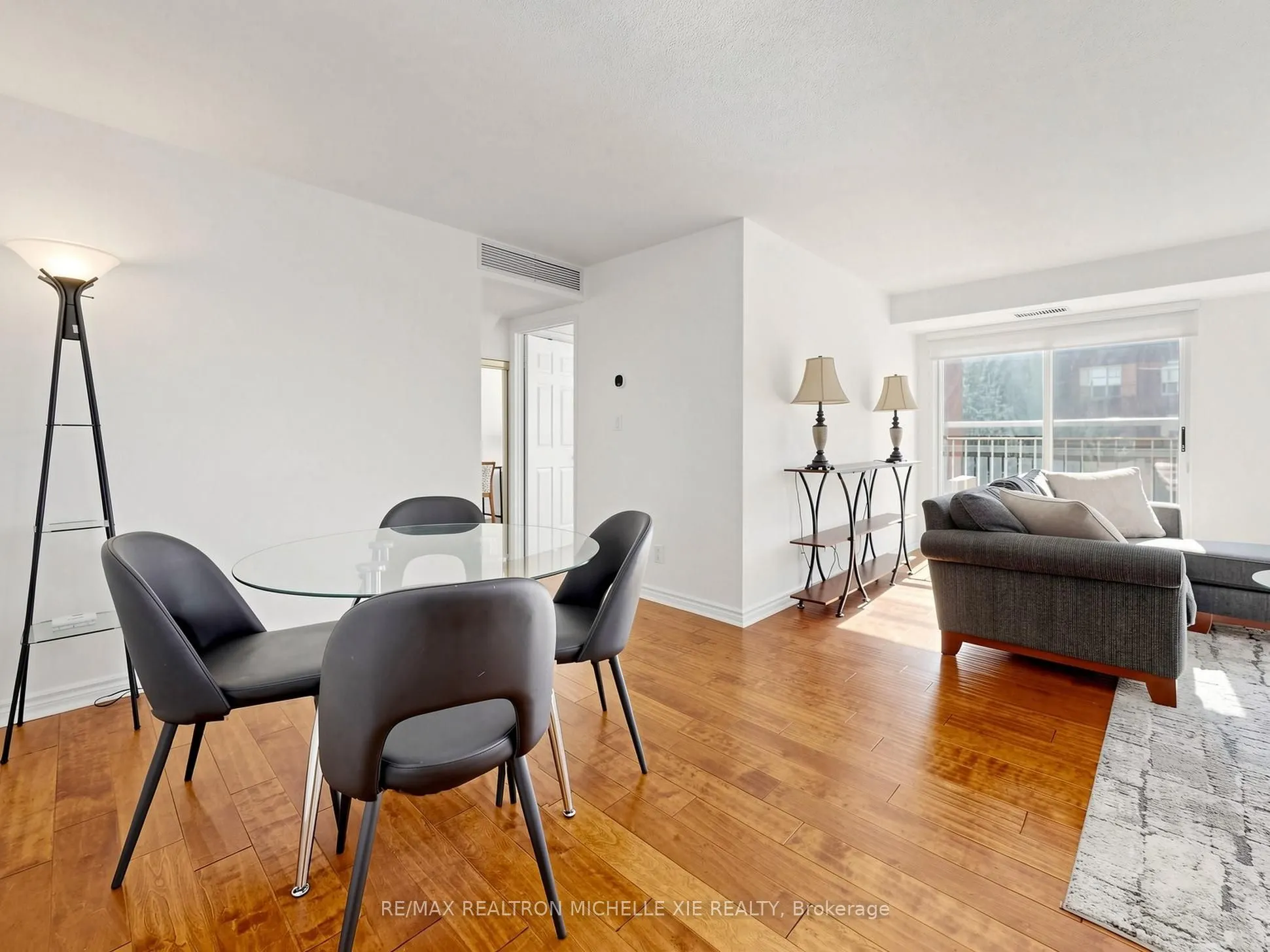 18 Concorde Place #411