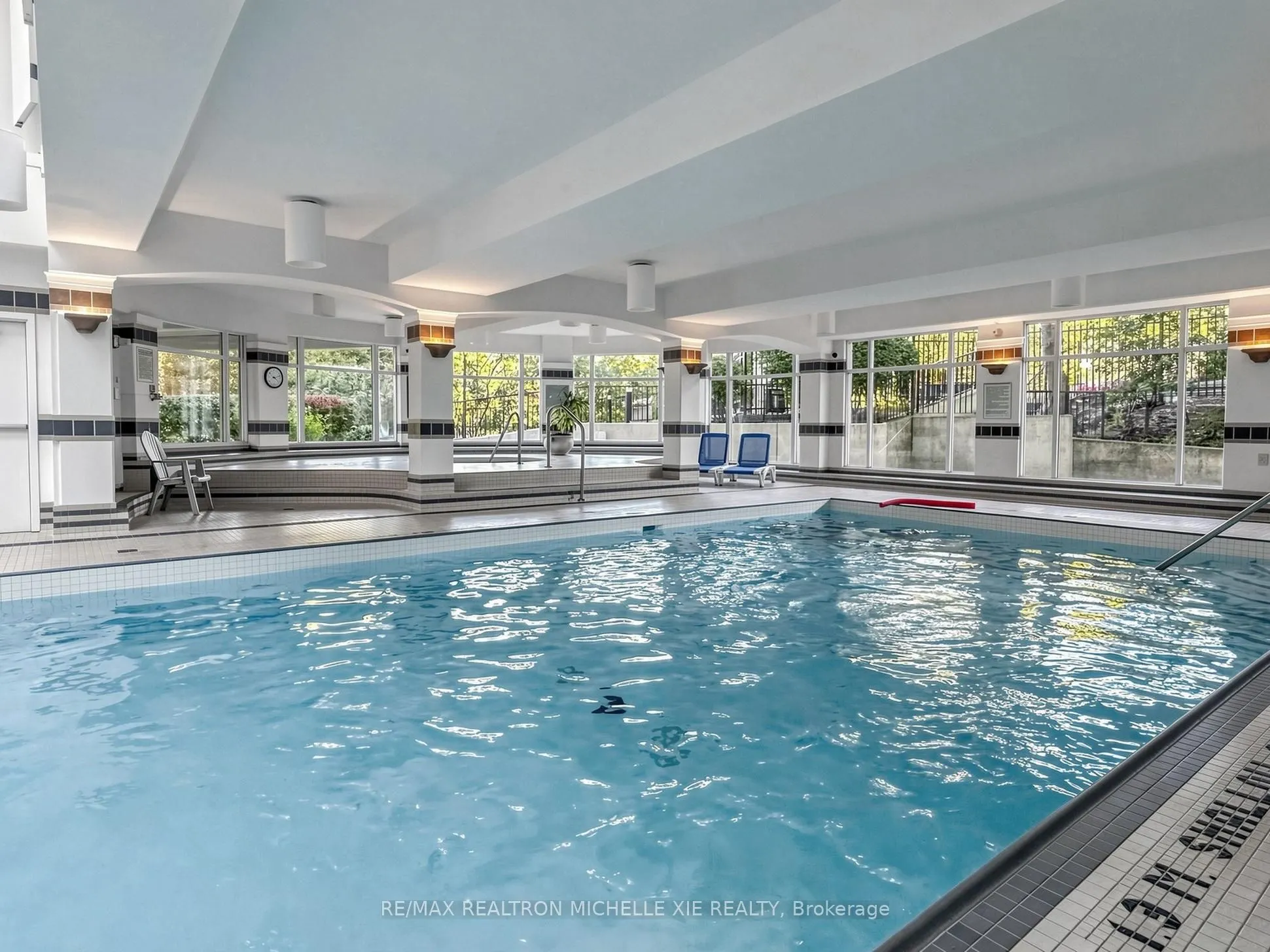 18 Concorde Place #411